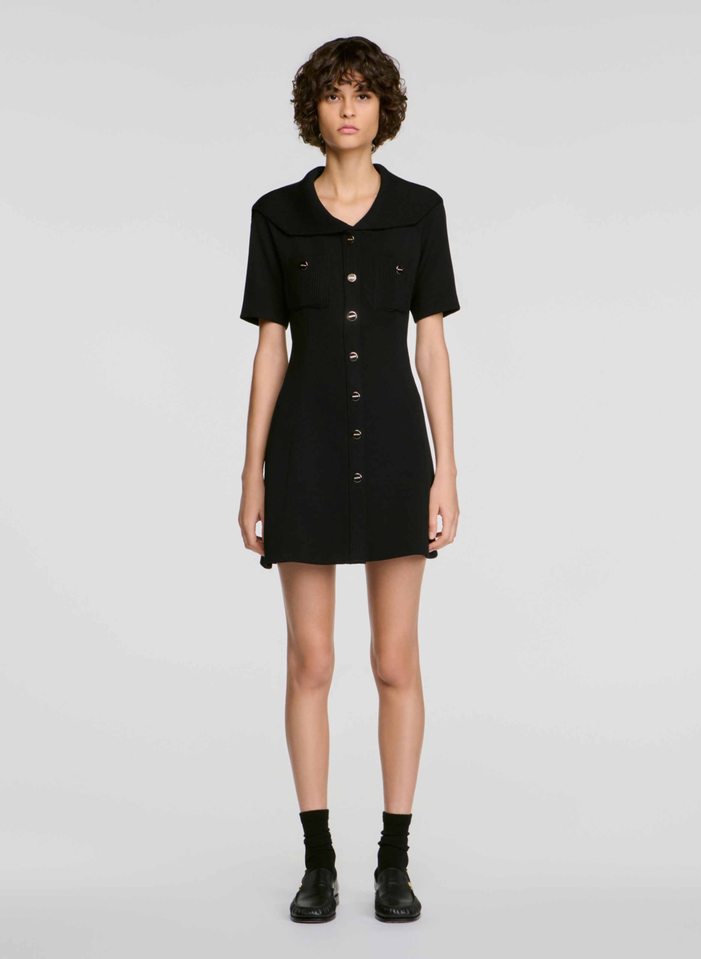 Robe courte cintrée à boutons unie SANDRO Noir