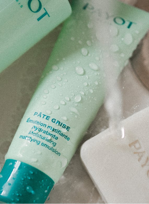 Pâte Grise - Émulsion matifiante hydratante by PAYOT Pâte Grise - Émulsion matifiante hydratante No color