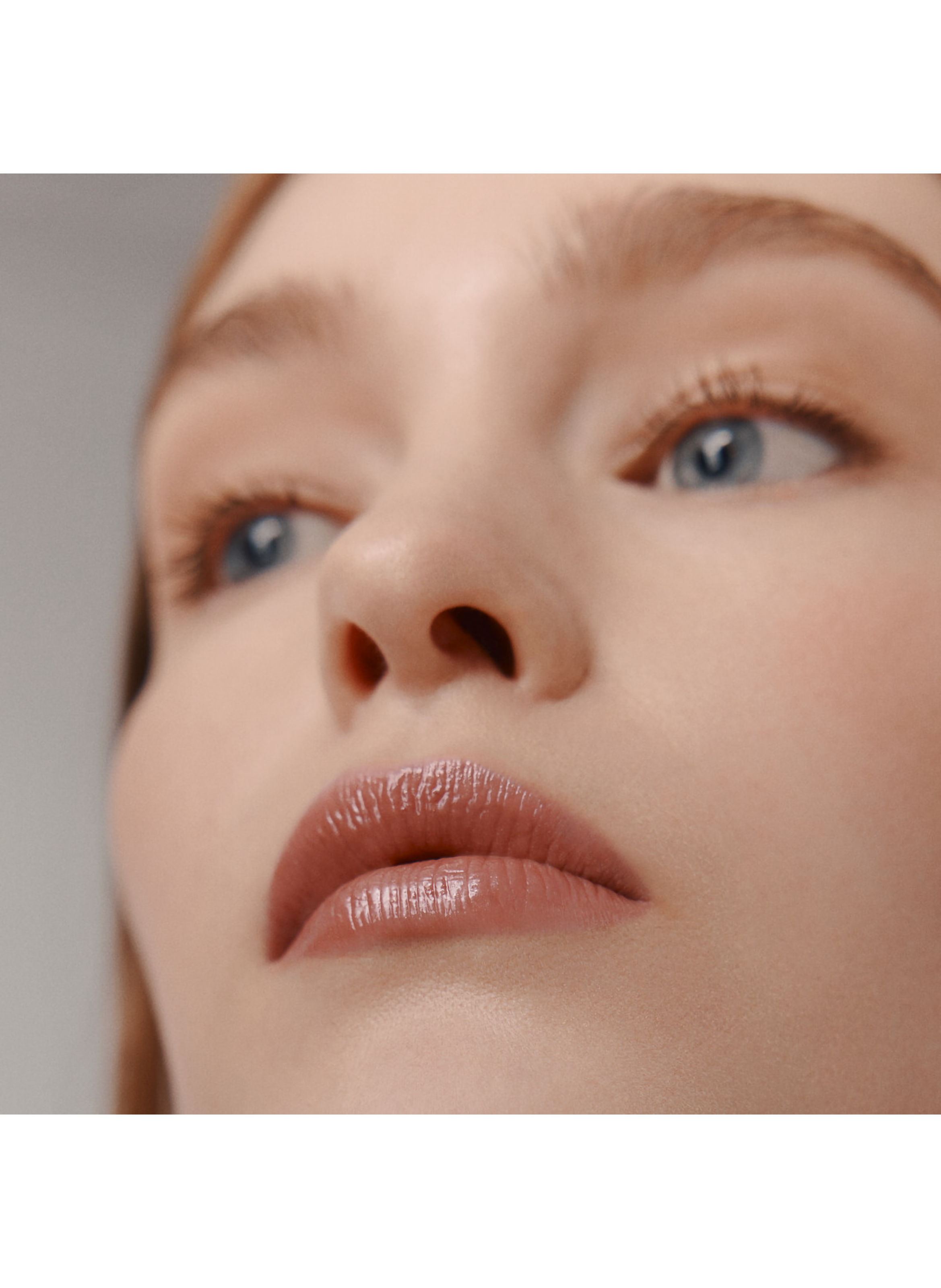 Hermès Red - Silky Bright Red HERMÈS Beige tan