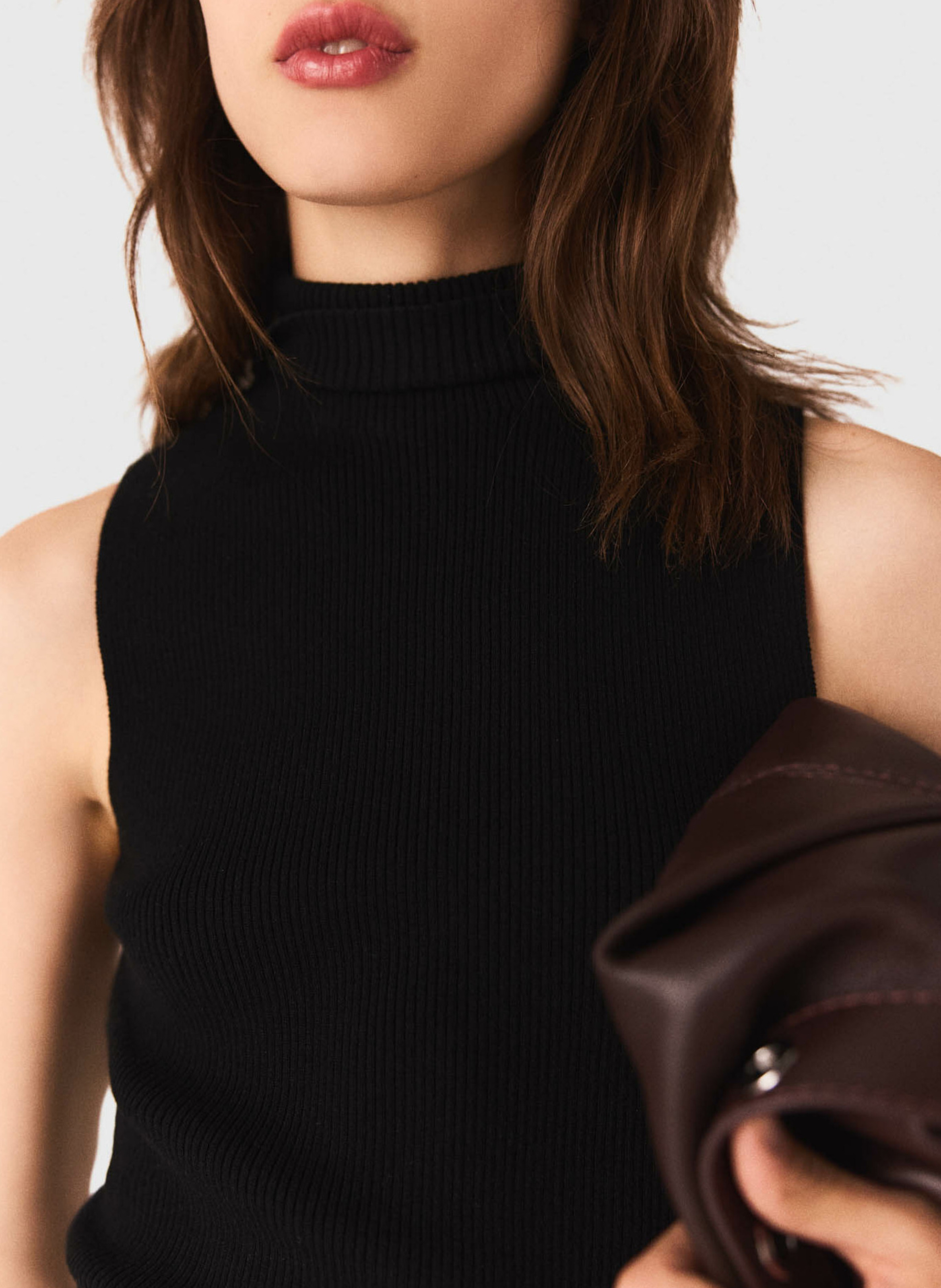 Top col roulé en laine mélangée MAJE Noir