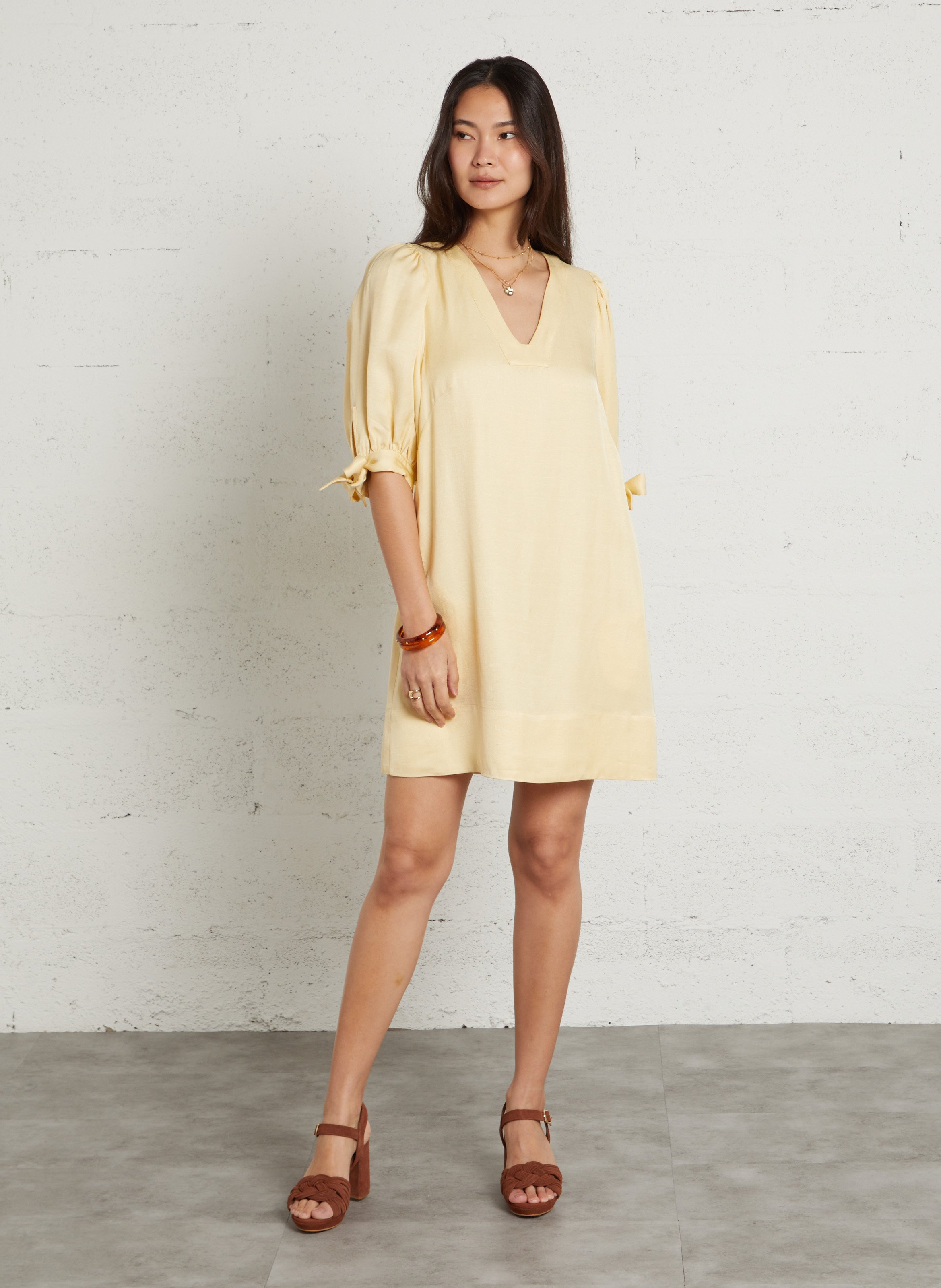 Robe courte col v unie bona MAISON 123 Jaune