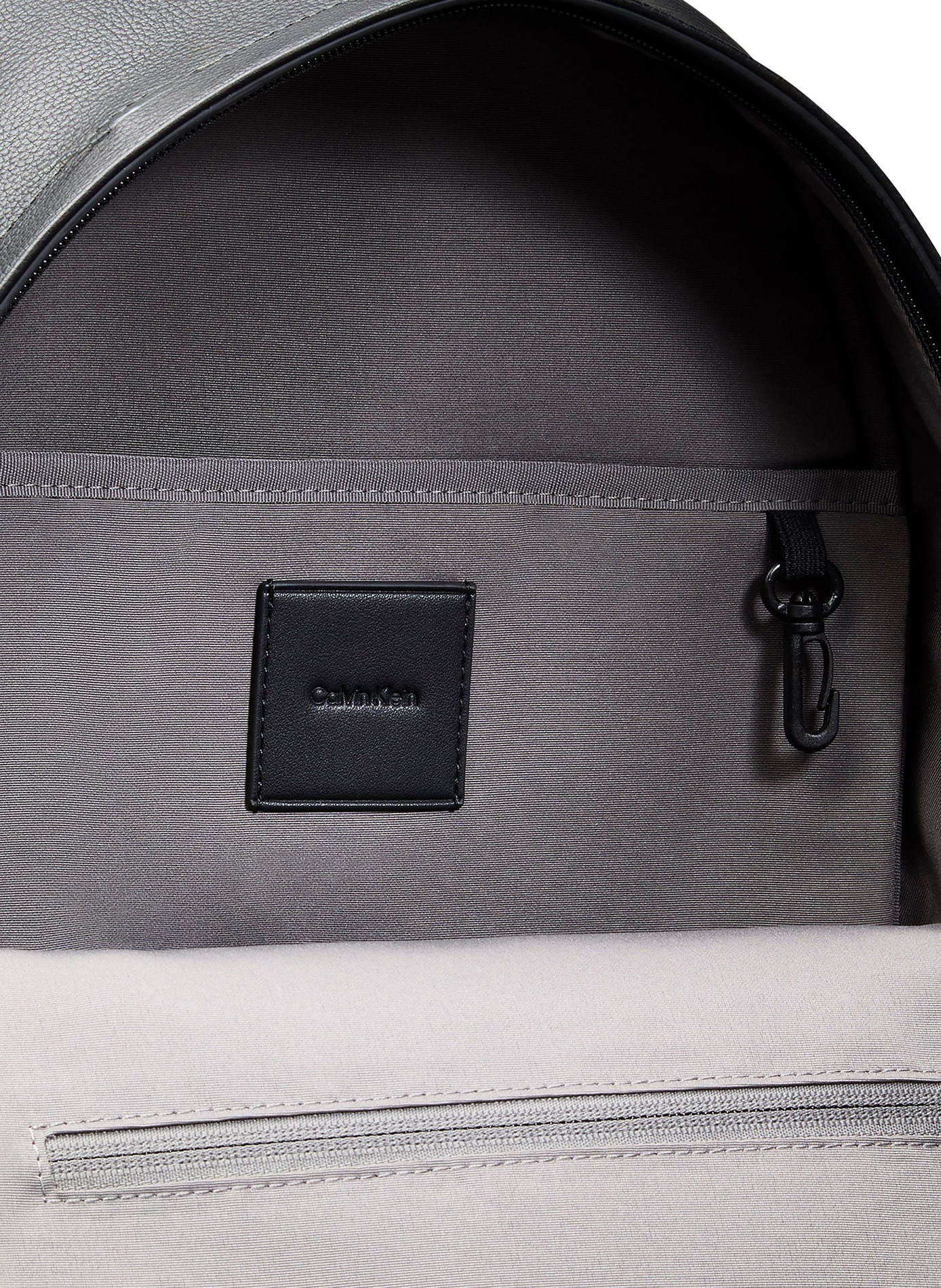 Sac à dos à logo gaufré CALVIN KLEIN Noir