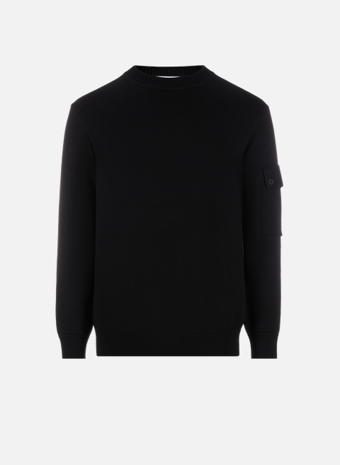 Black wool sweaterCLOSED 