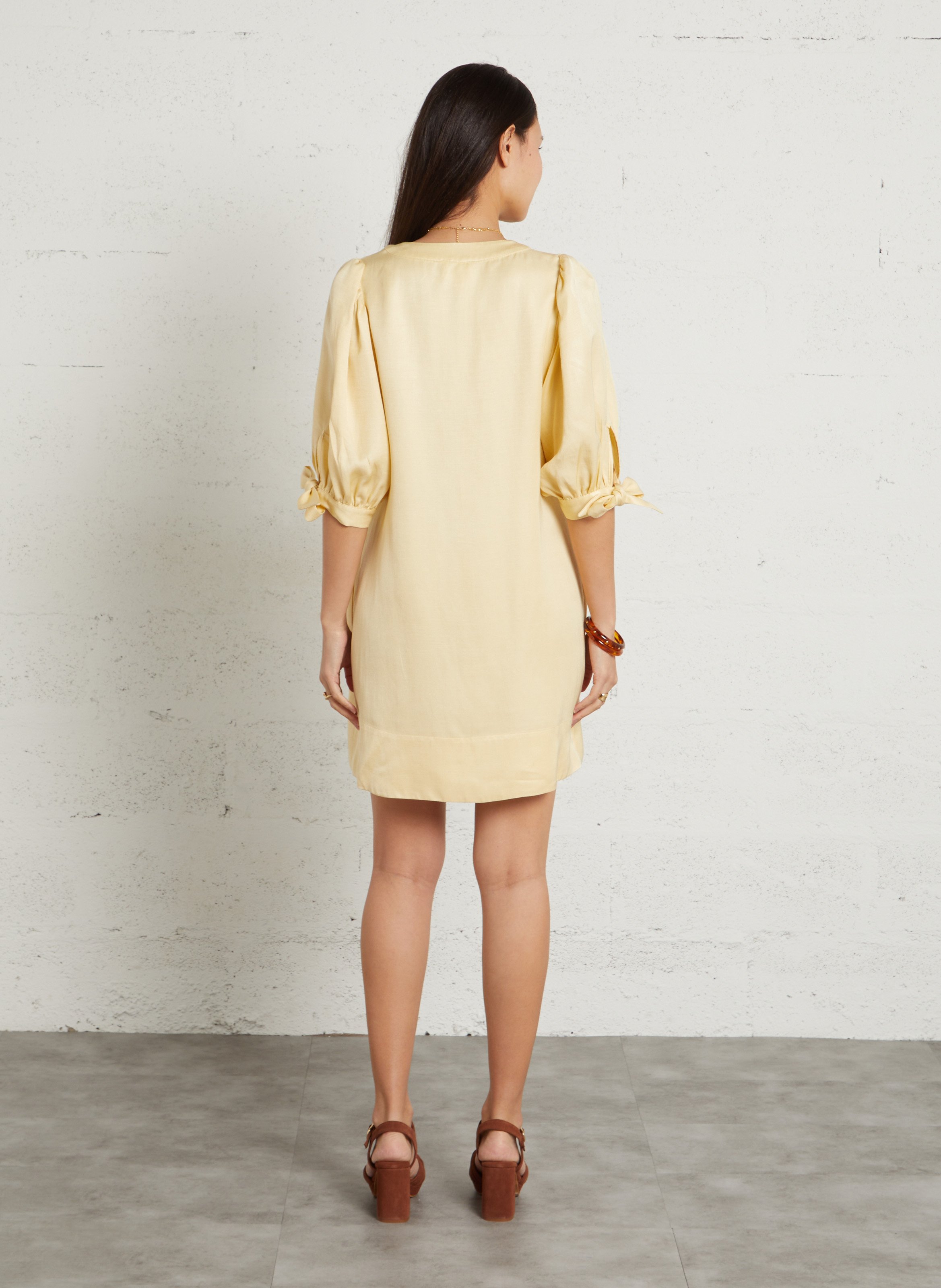 Robe courte col v unie bona MAISON 123 Jaune