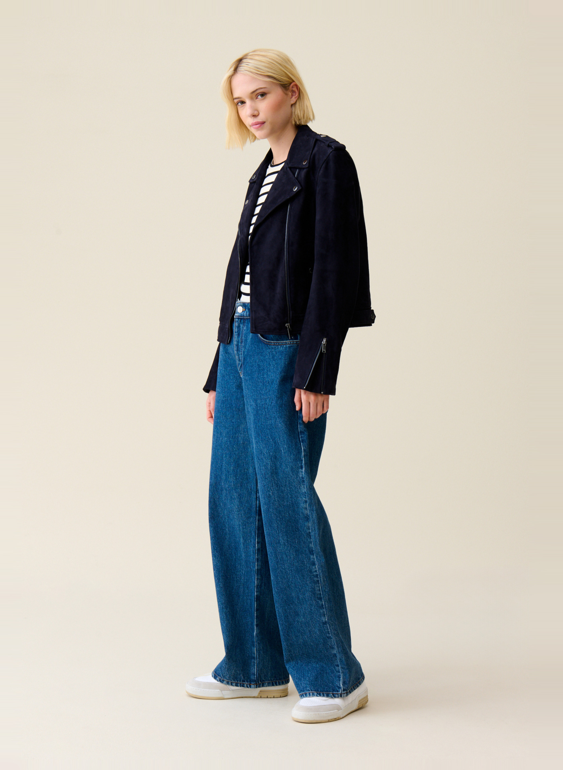Veste courte en cuir velours CLAUDIE PIERLOT Bleu