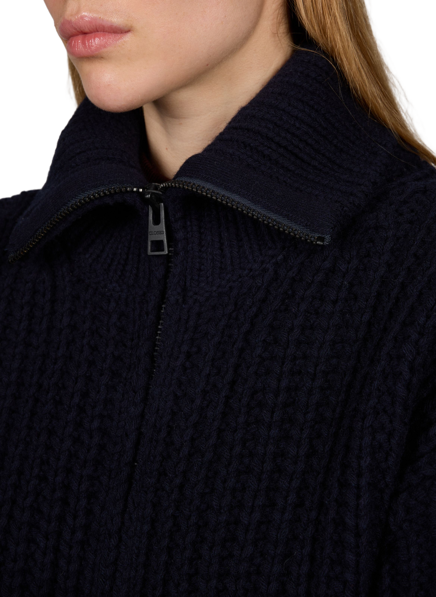 Thick wool high-neck knit vest CLOSED Blue