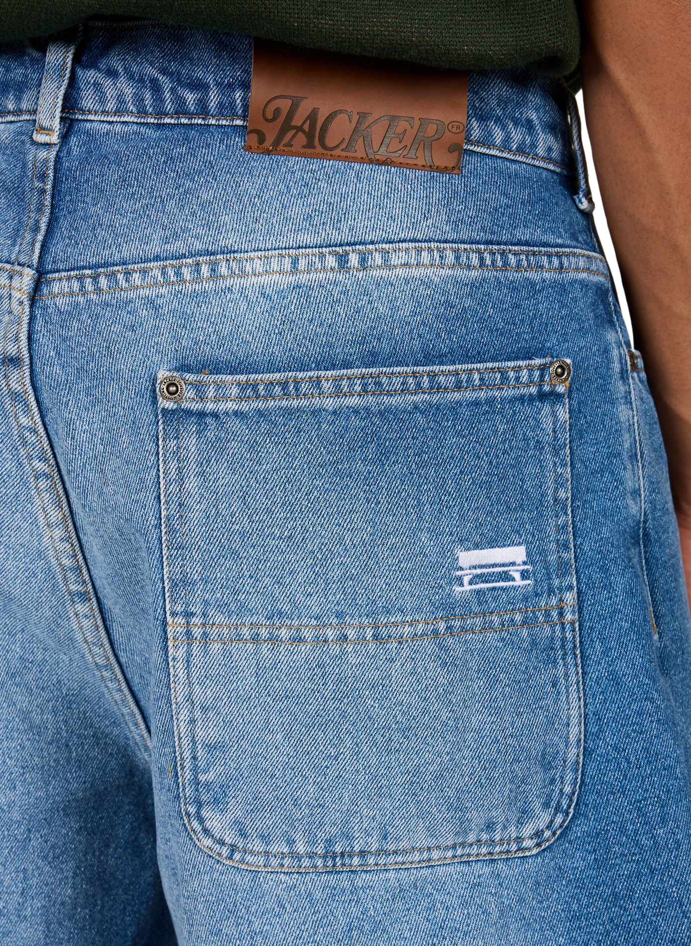 Bermuda à logo brodé en denim de coton JACKER. Bleu