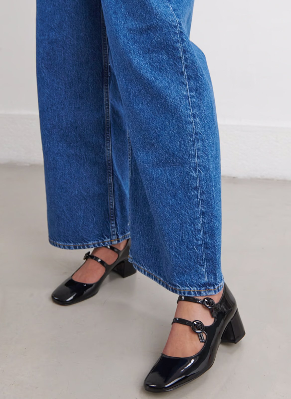 Babies en cuir glacé delou JONAK Noir