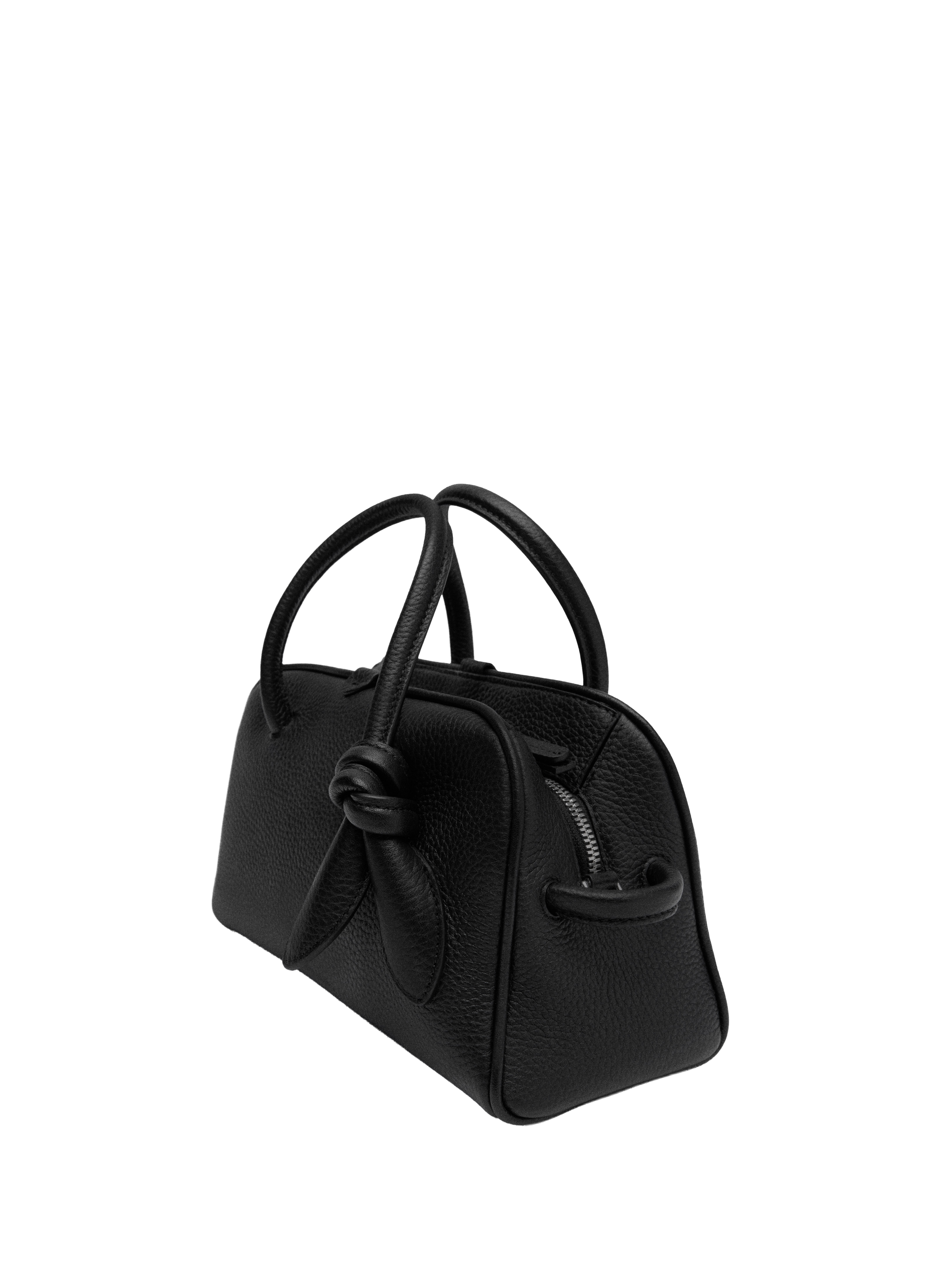 <p>Sac Le Petit Turismo in grained leather</p> JACQUEMUS Black