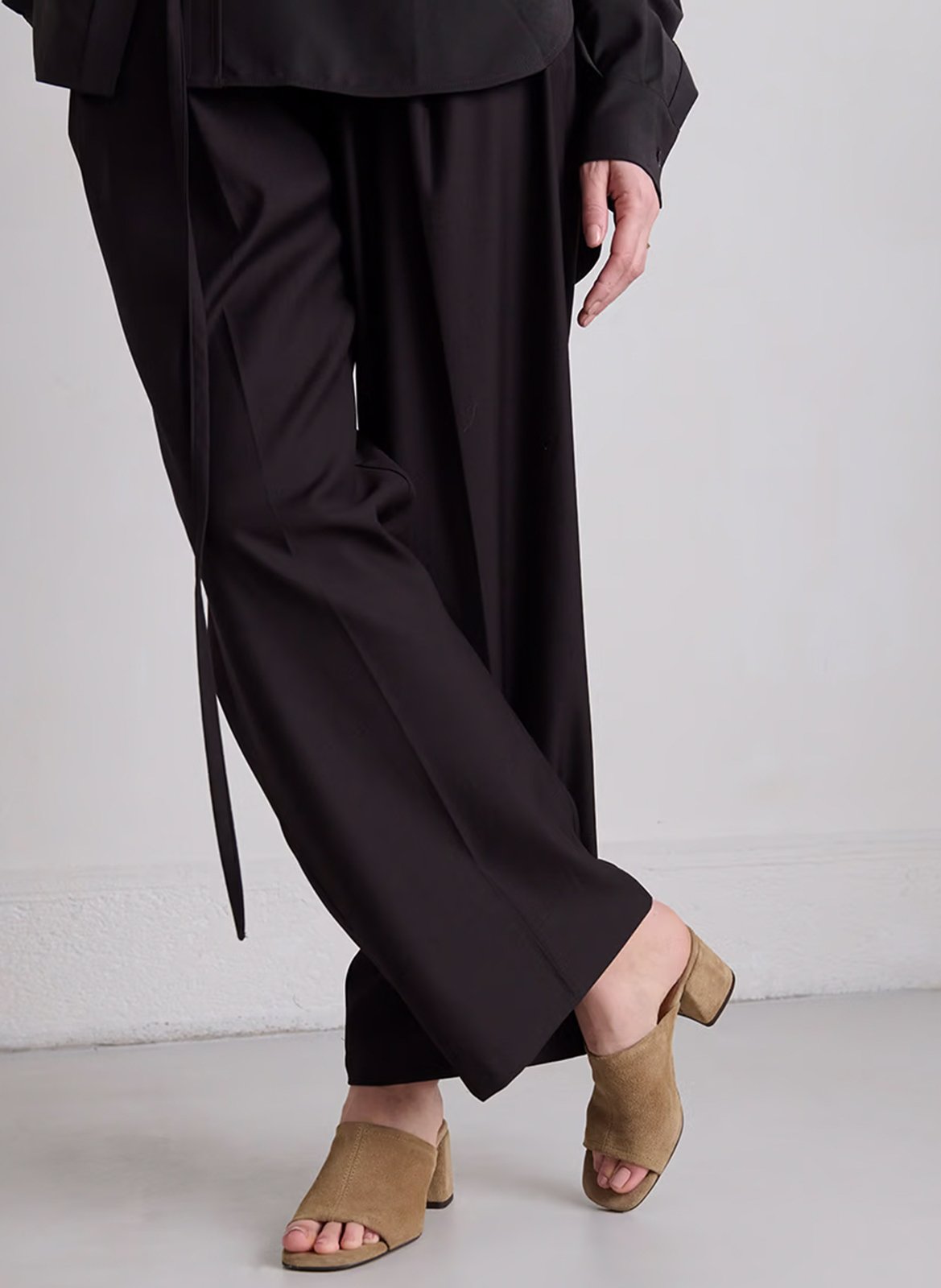 Sandales en cuir velours butterfly JONAK Marron