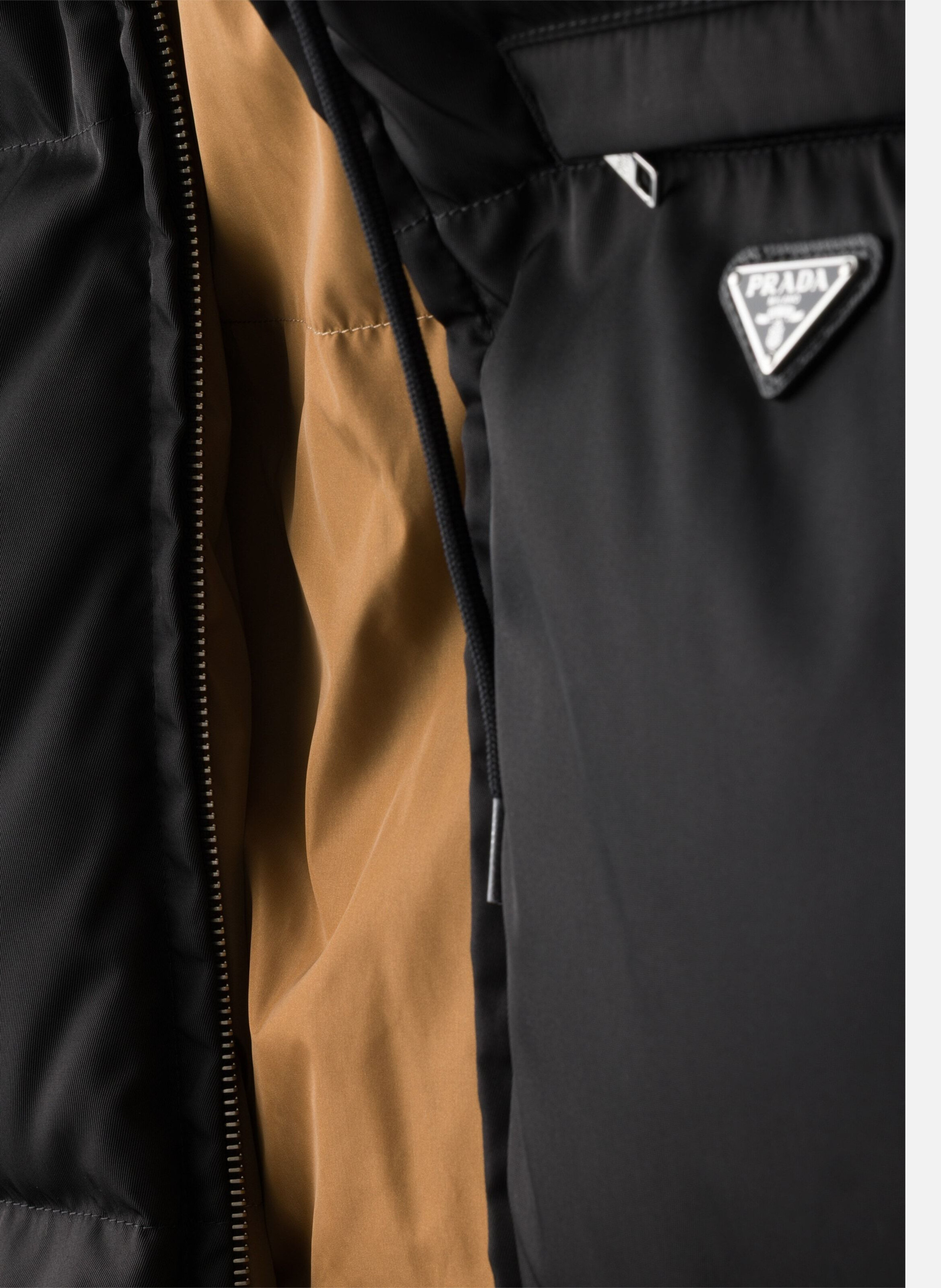 Doudoune en re-nylon PRADA Noir