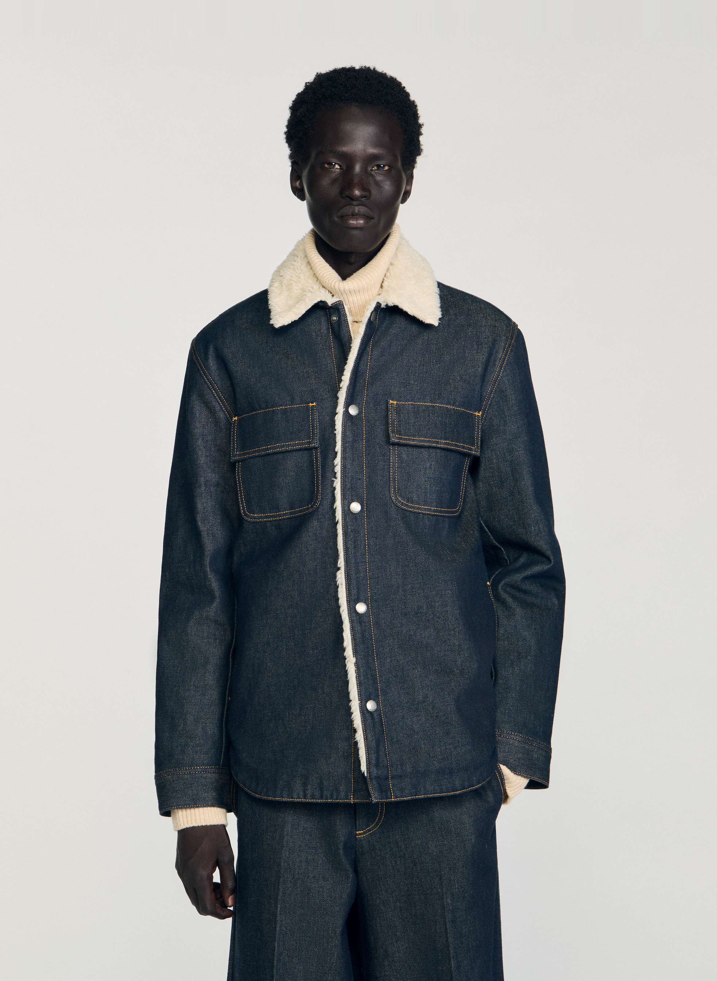 Blouson droit fourré en denim brut SANDRO Bleu