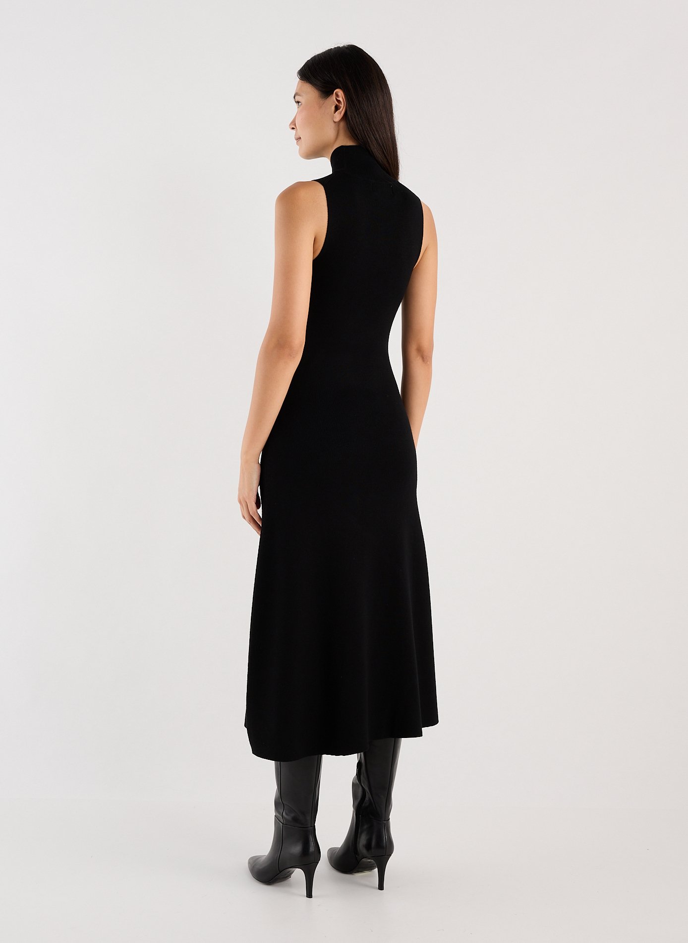 Robe midi cintrée à col montant SAISON 1865 Noir