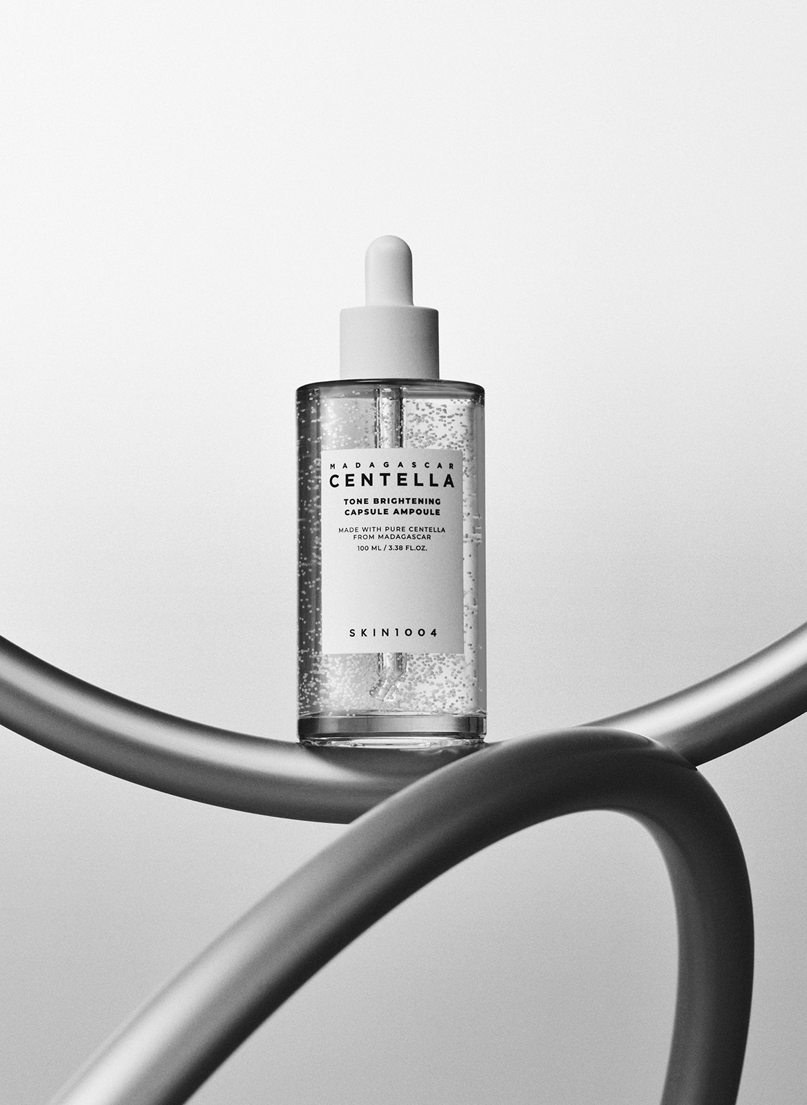 Capsule éclaircissante ampoule à la centella asiatica SKIN1004 No color