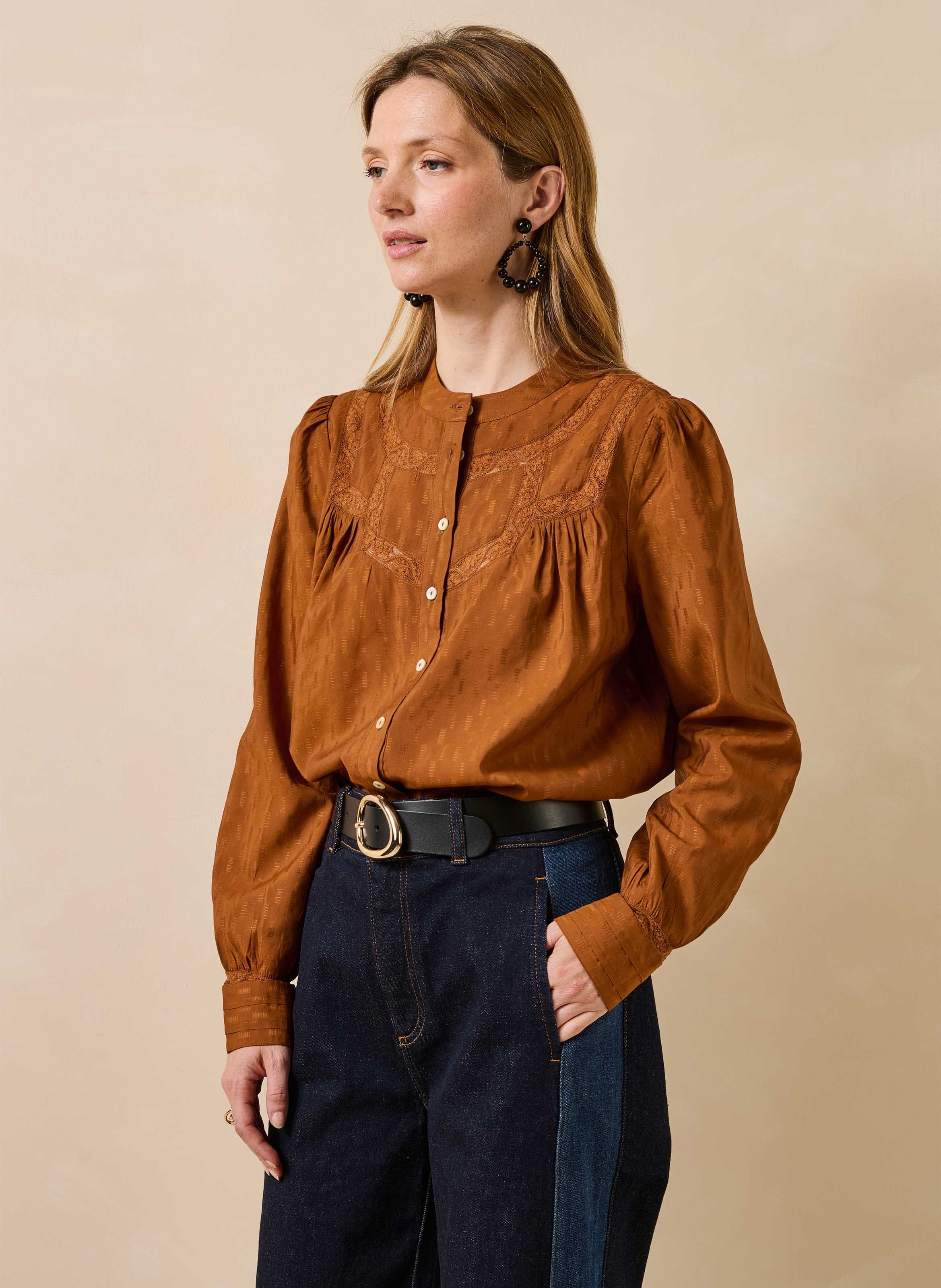 Blouse met ronde hals LA FEE MARABOUTEE Bruin