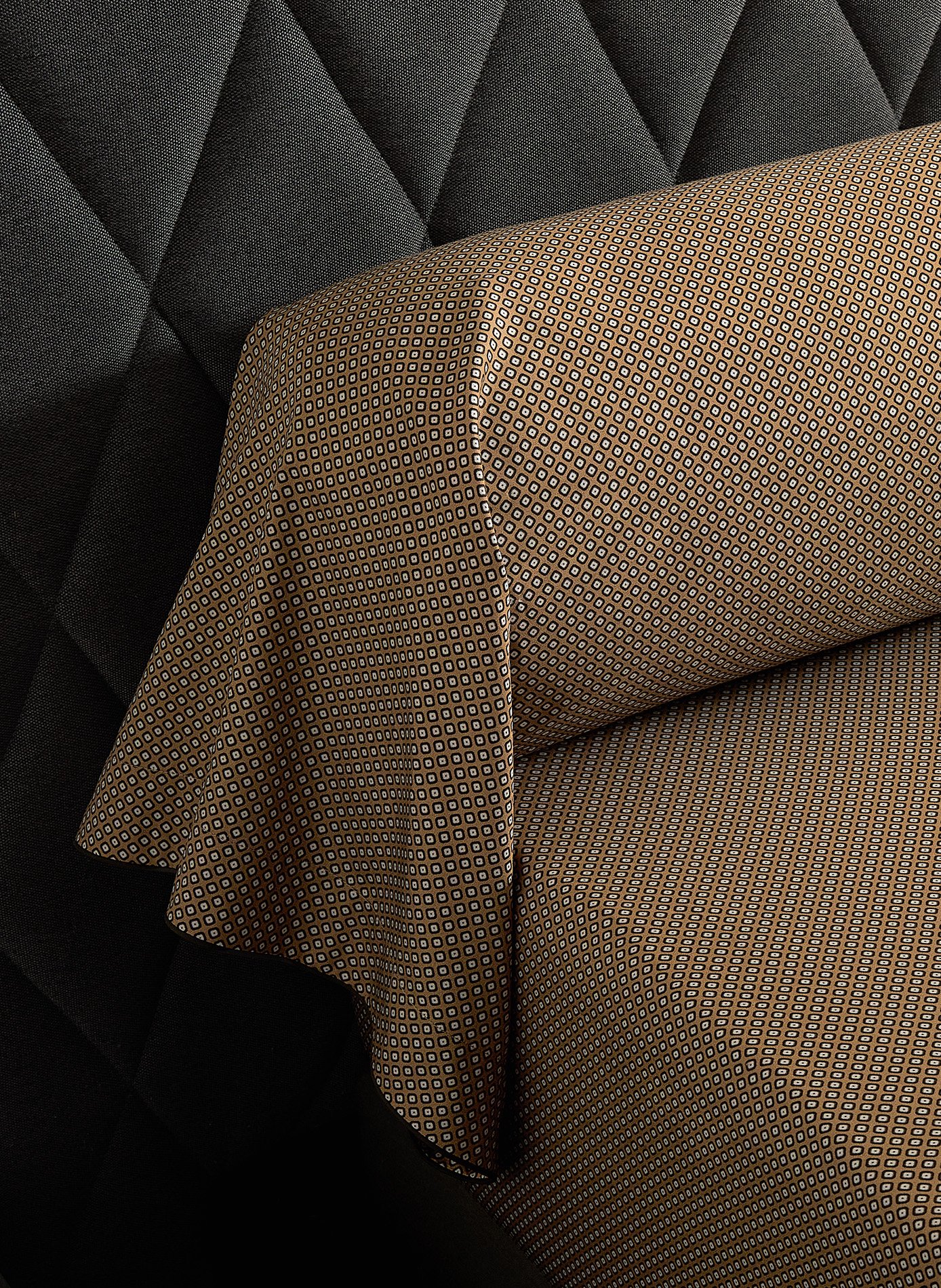 Taie de traversin esthète ANNE DE SOLENE Marron