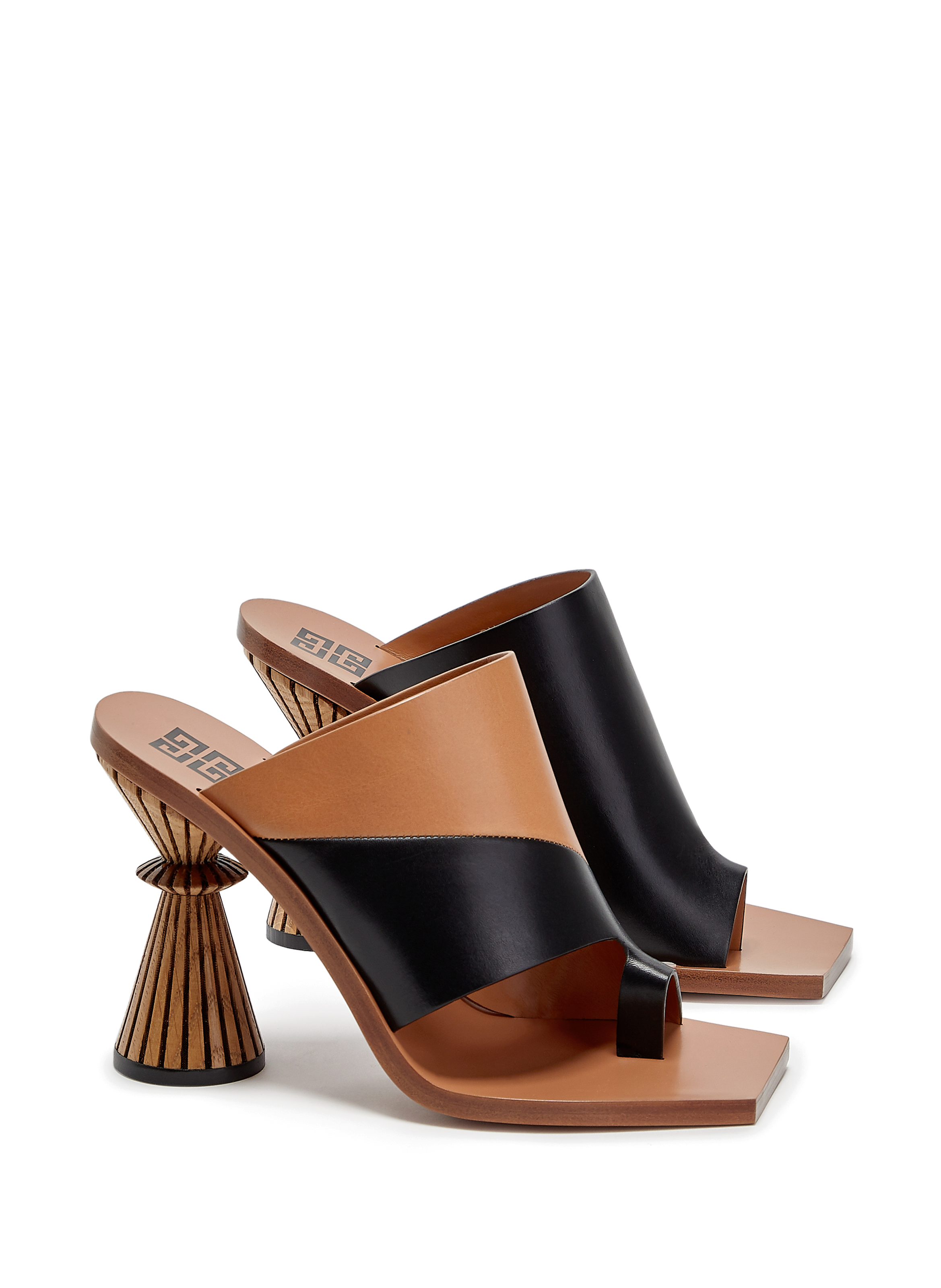 Mules en cuir à talon en bois sculpté