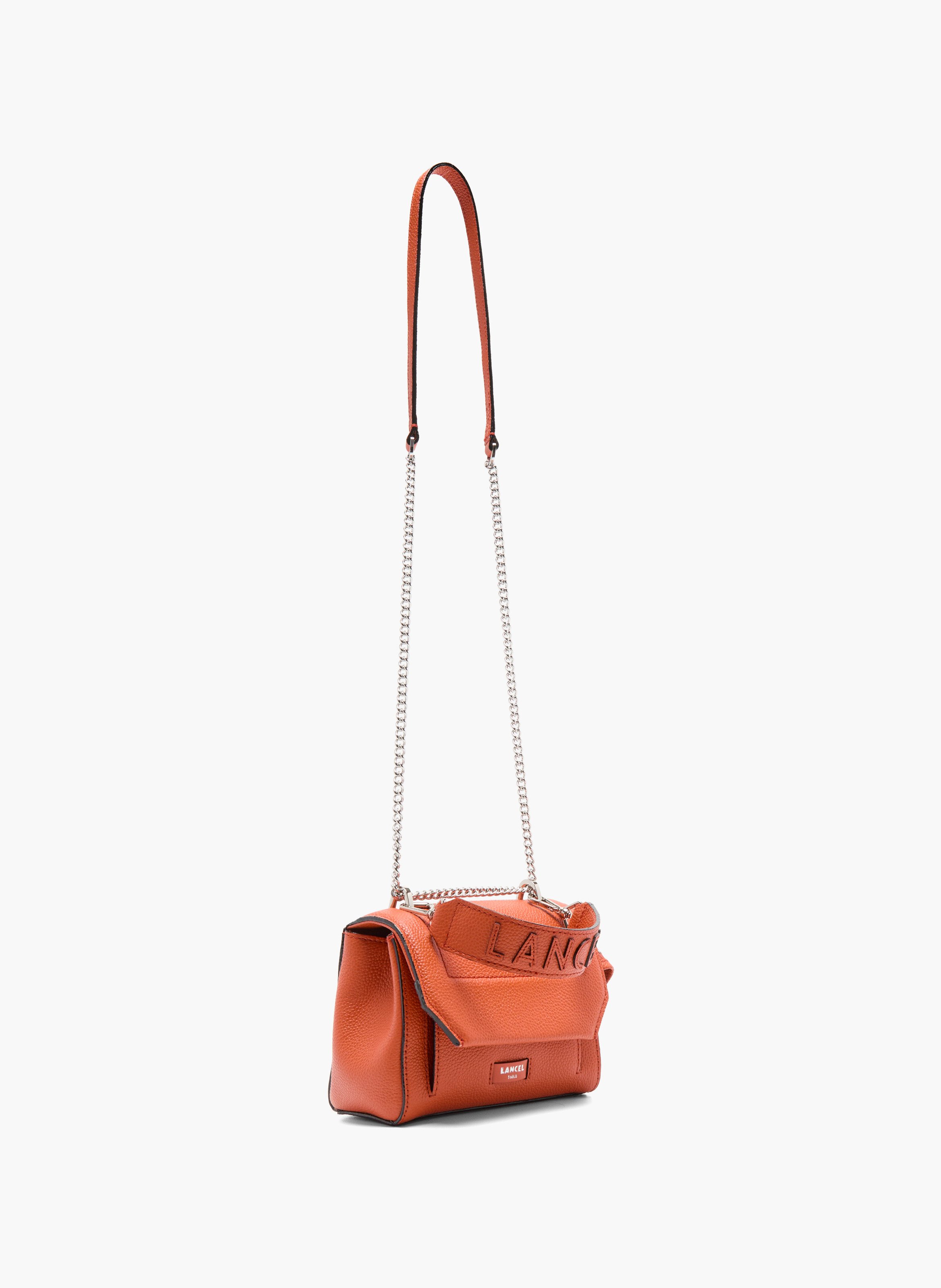 Sac à rabat s - ninon by lancel, cuir de vachette grainé et lisse, orange, finition métallisée, rabat avec fermoir métallique. LANCEL Orange