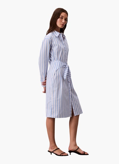 Robe longue fleurie modèle multicolore Robe longue fleurie modèle multicolore