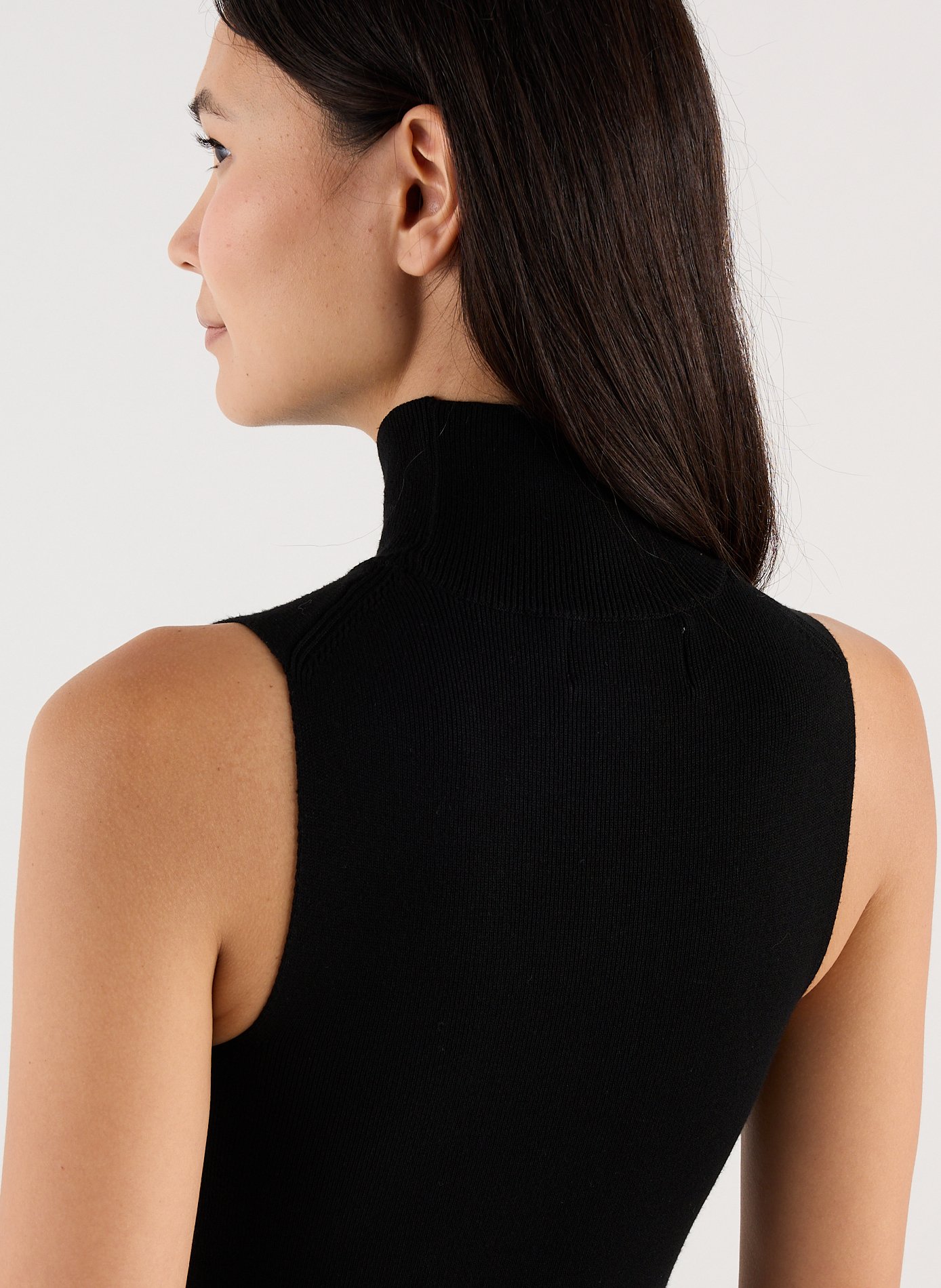 Robe midi cintrée à col montant SAISON 1865 Noir