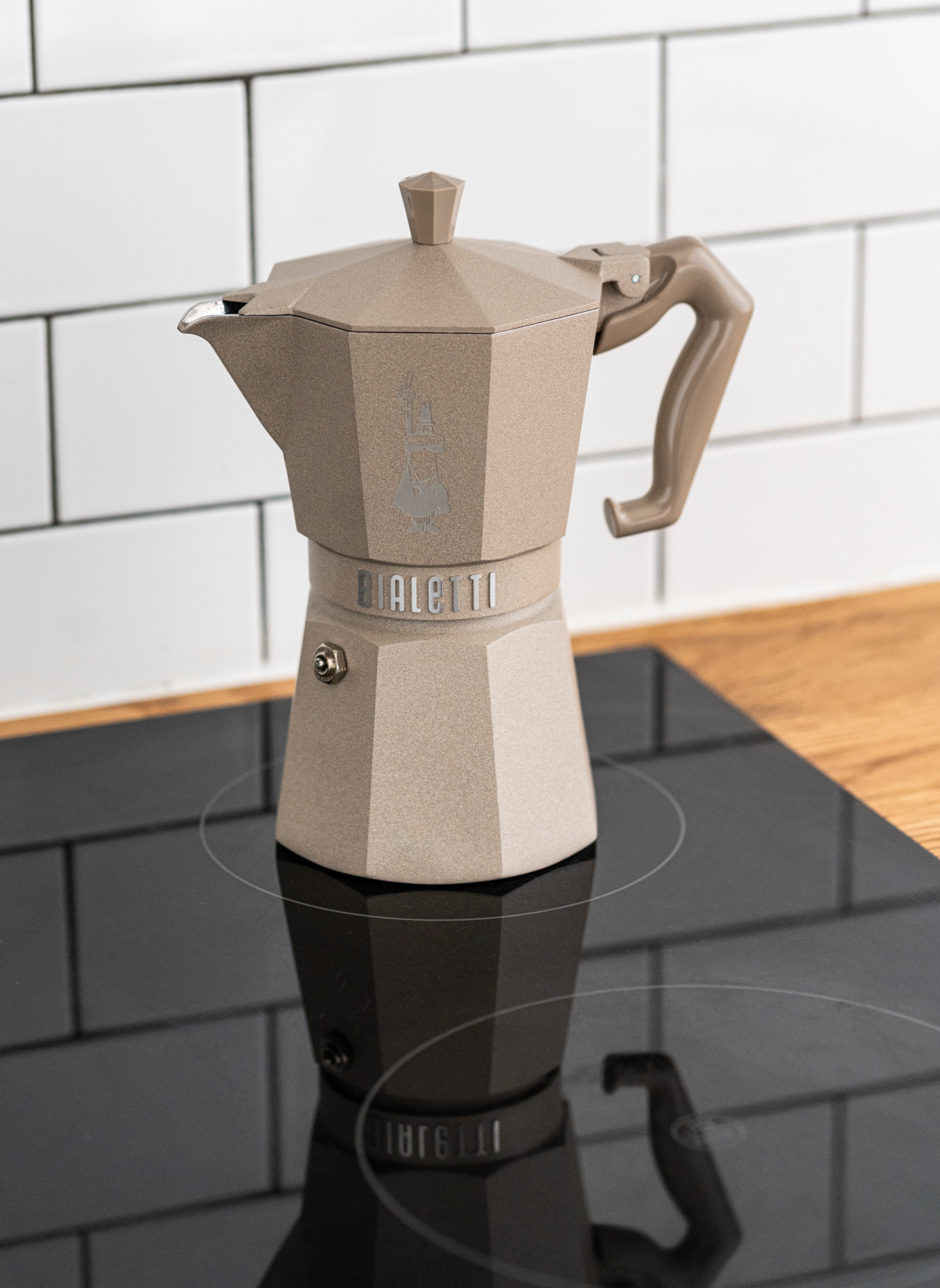Moka Exclusive Induction Coffee Maker BIALETTI Beige