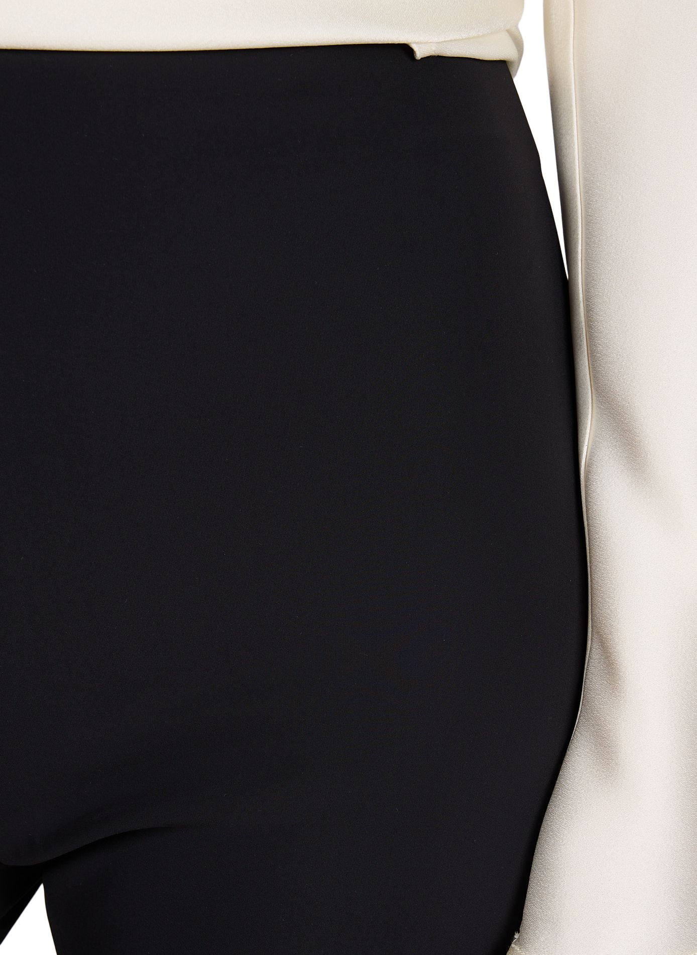 Plain slim-fit trousers ROHE FRAMES Black