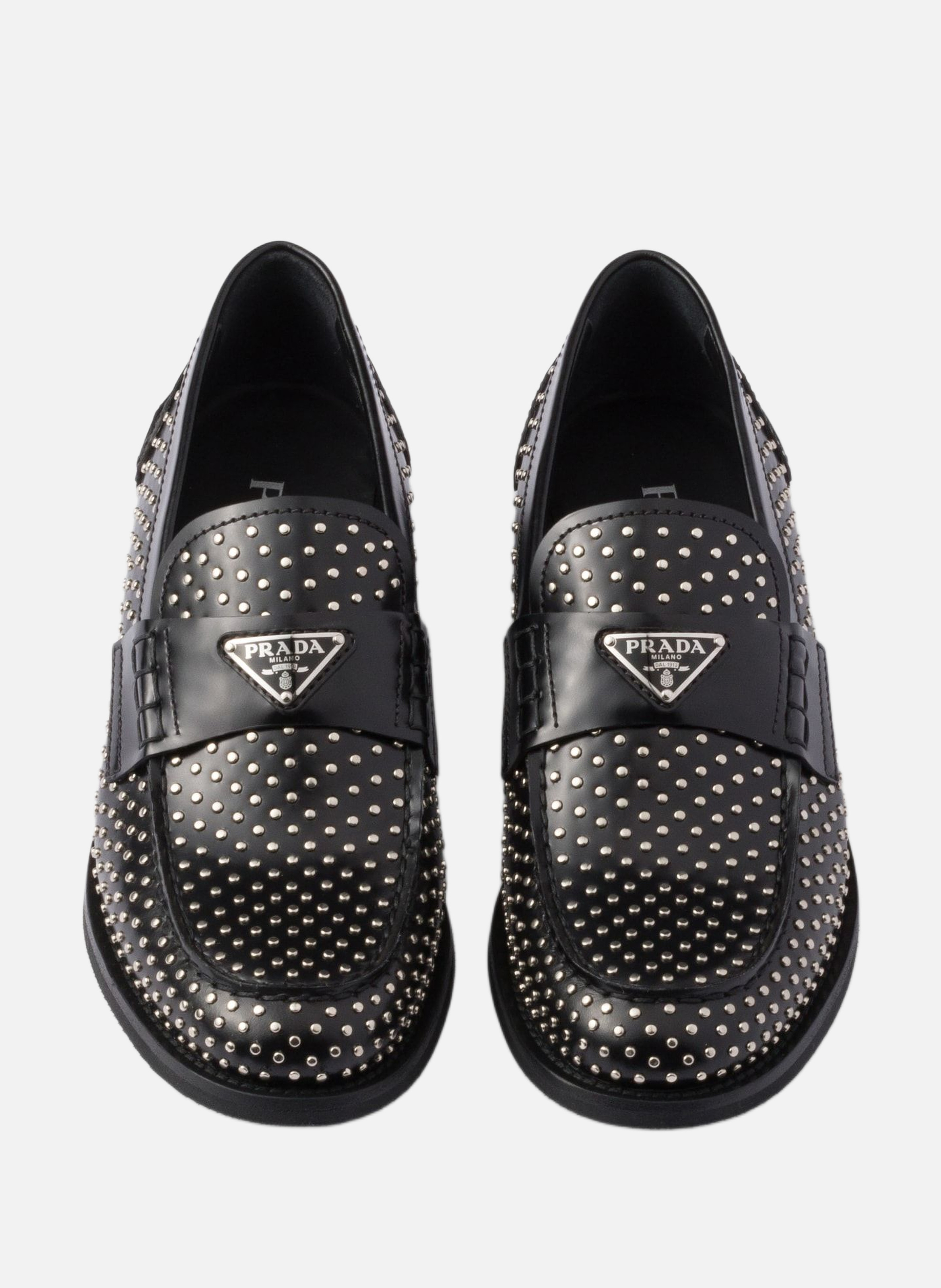 Mocassins en cuir brossé clouté PRADA Noir