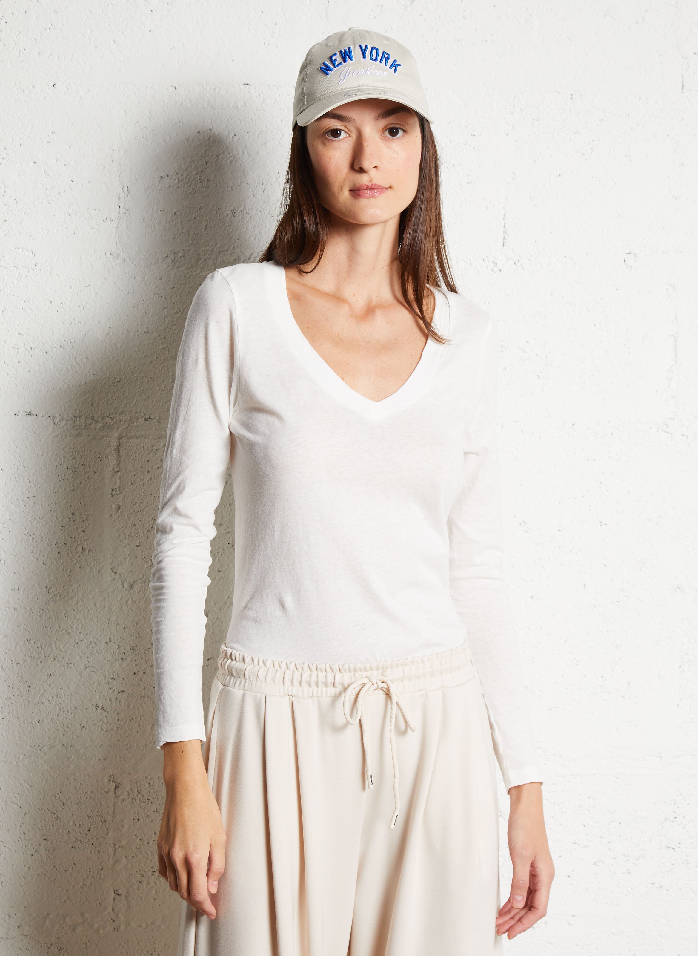 Tee-shirt col v droit en coton gamipy AMERICAN VINTAGE Blanc