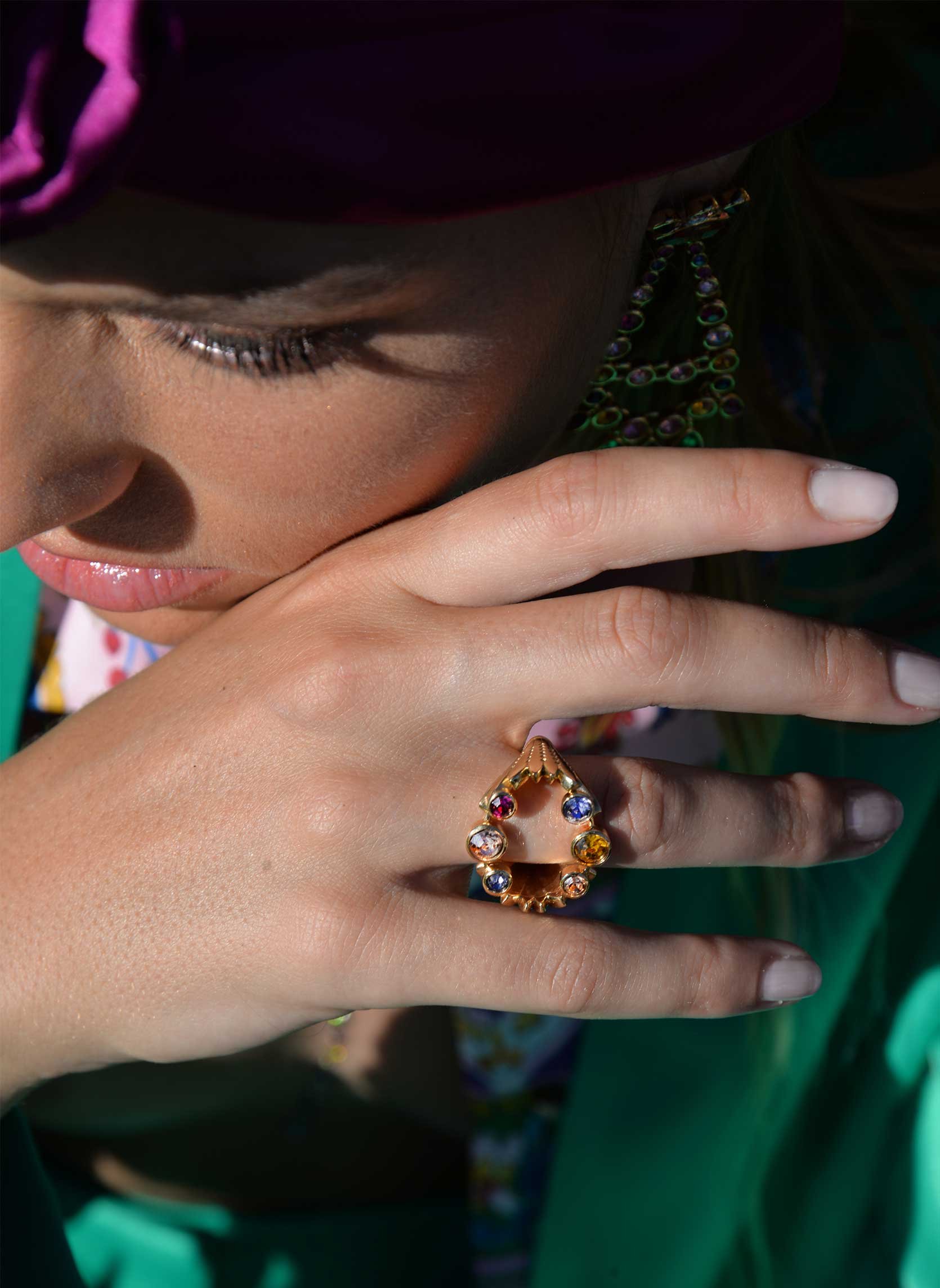 Bague avec cabochon central et zircon effet diamant bemol HIPANEMA Rose