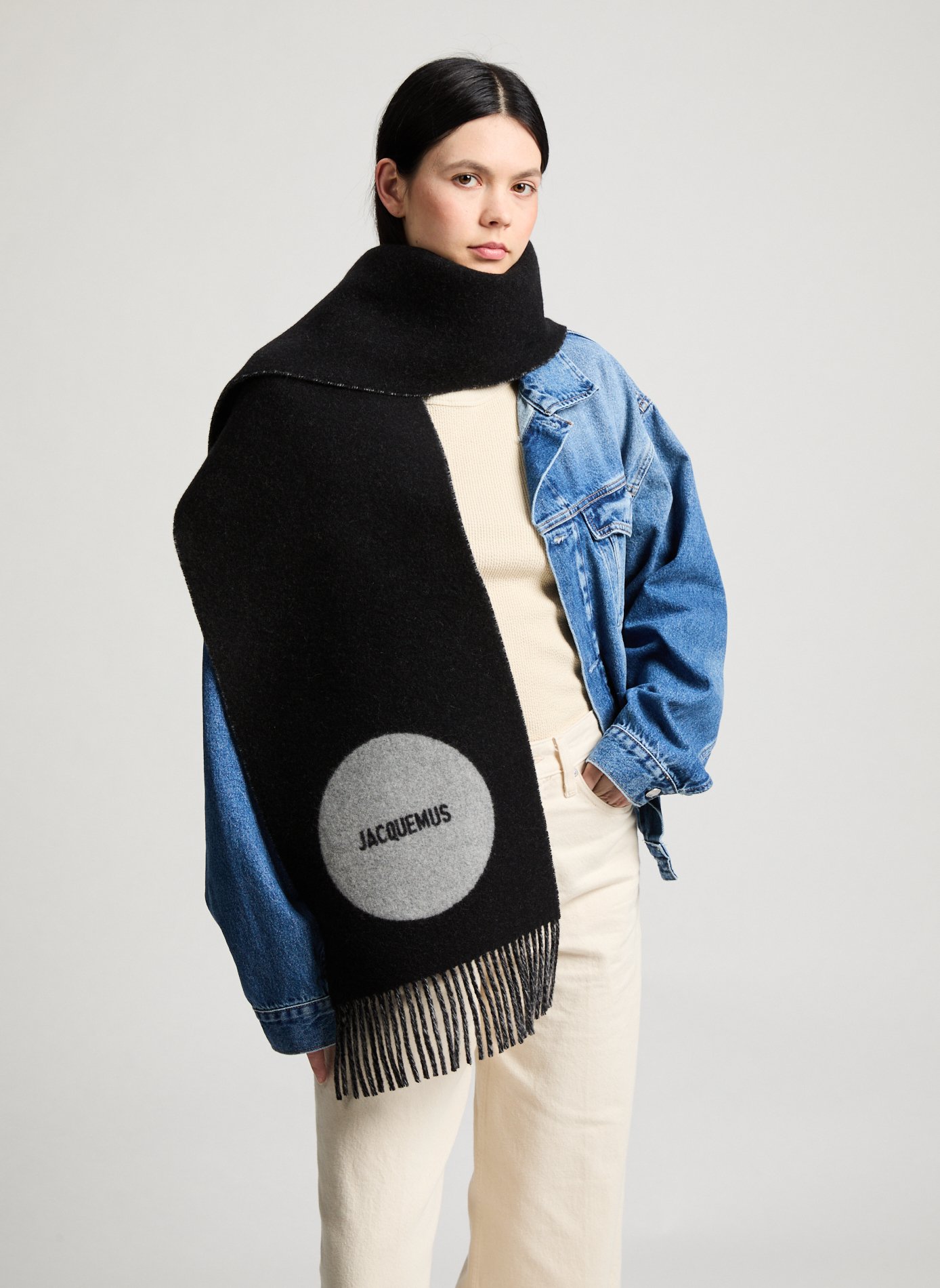 Square Round Scarf JACQUEMUS Black
