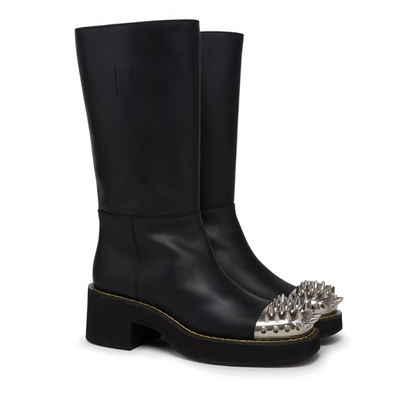 Bottes cloutées en cuir de veau