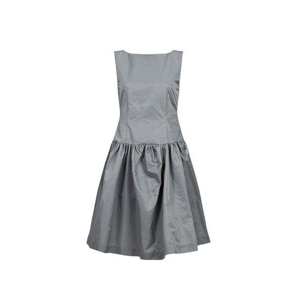 Robe Aneva à jupe volumineuse Robe Aneva à jupe volumineuse