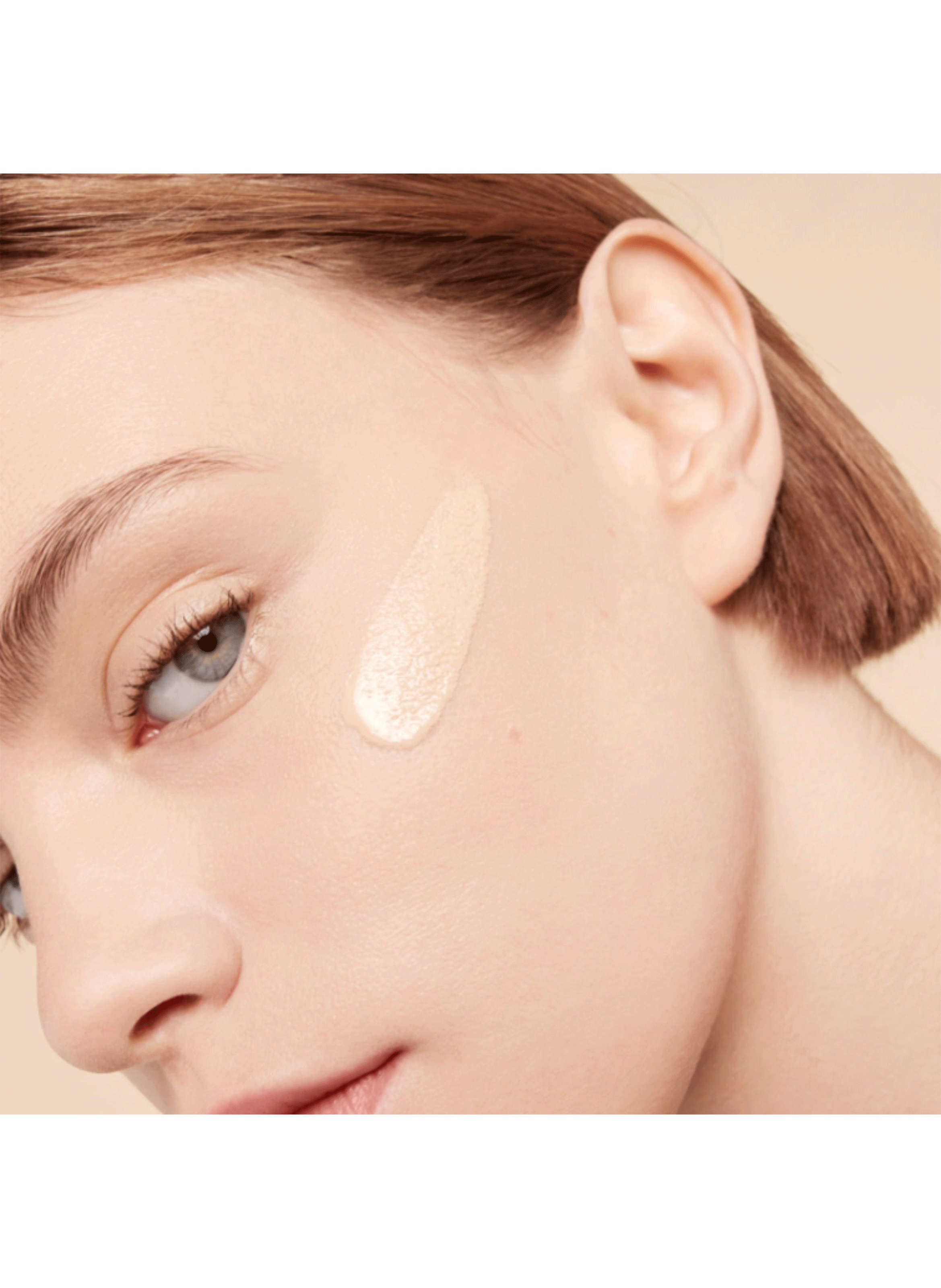 Yves Saint Laurent 24h full-coverage luminous matt foundation Lc4