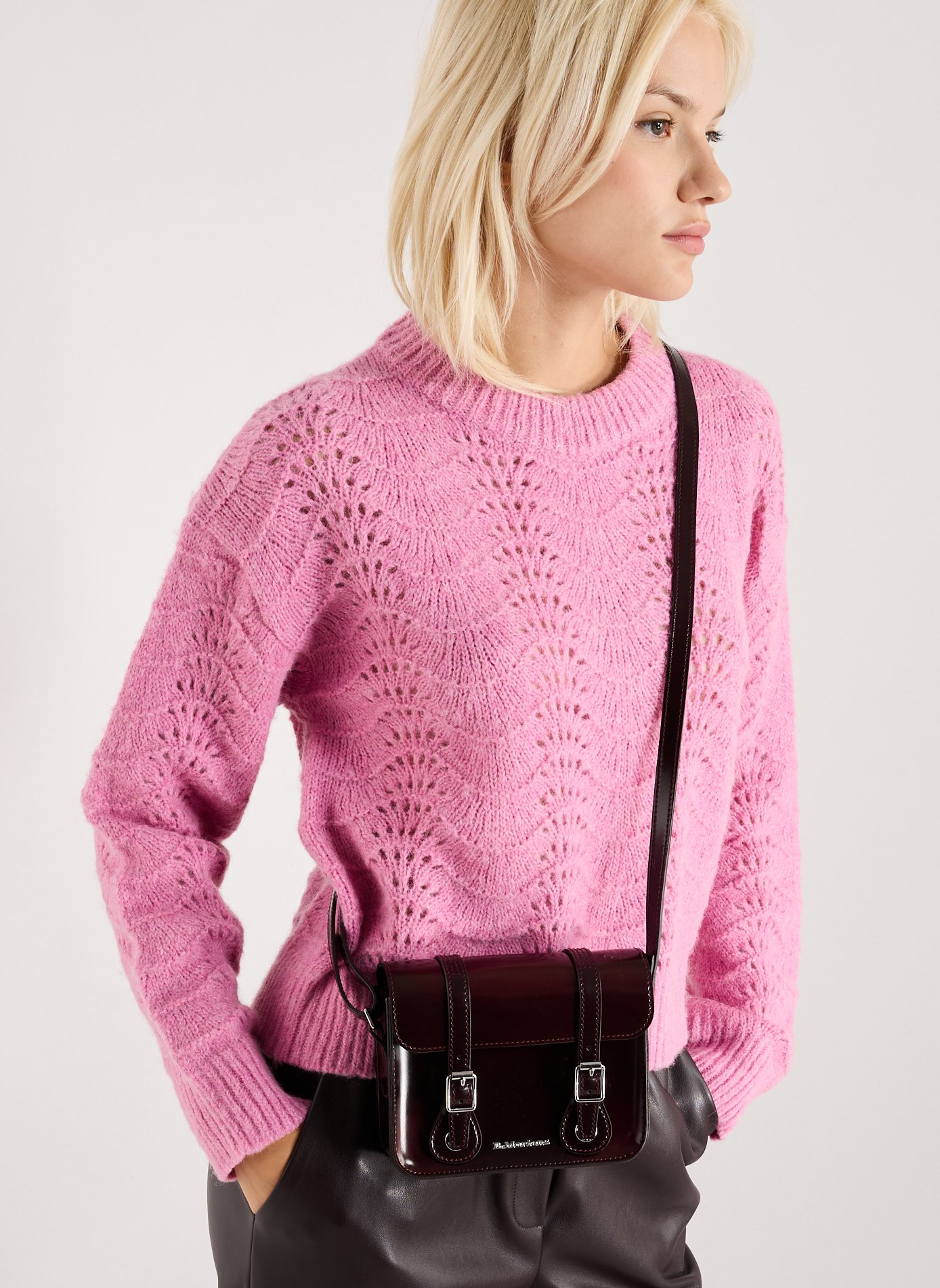 Patent shoulder bag DR. MARTENS