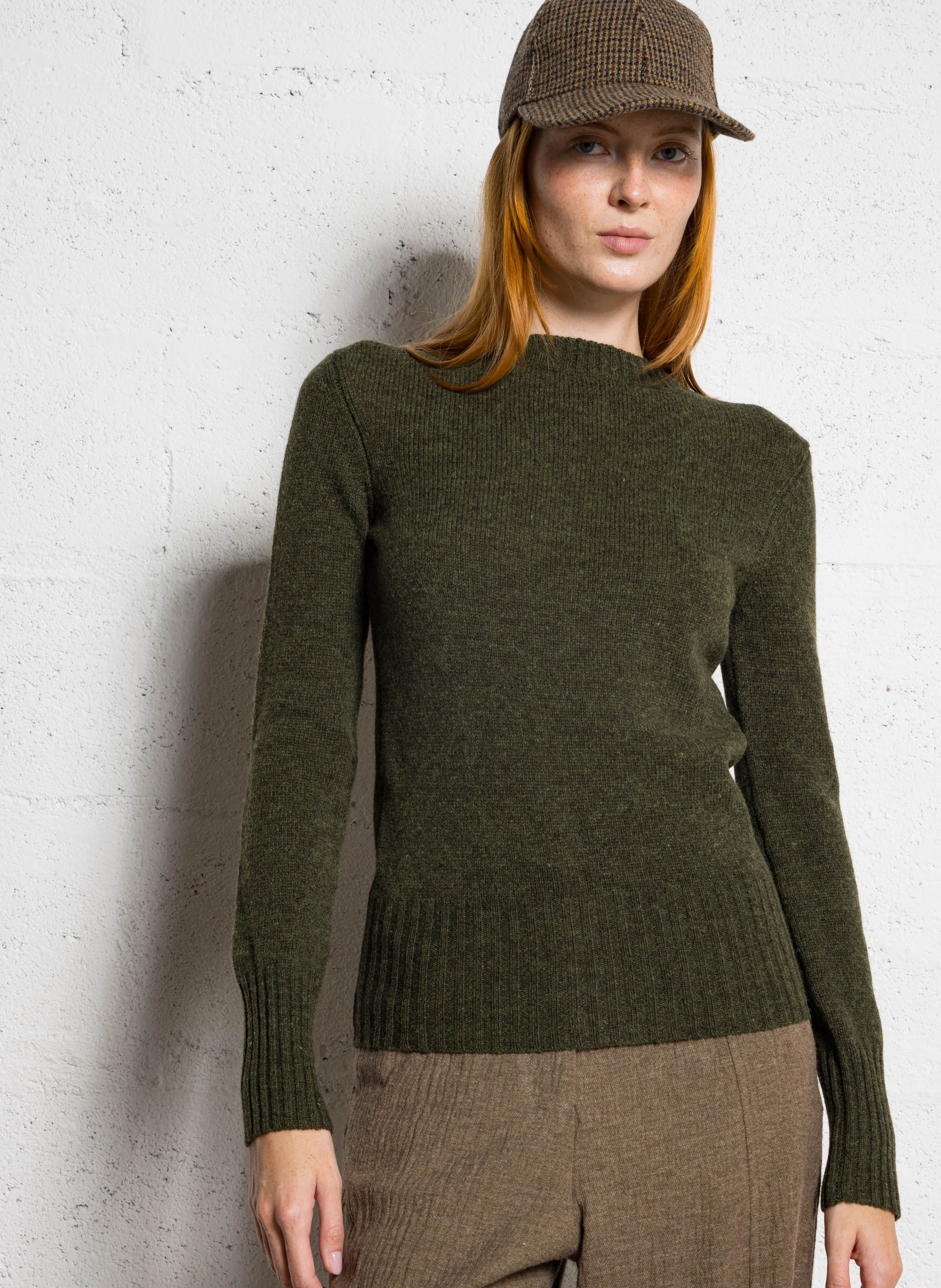 Pull droit col rond en laine Gipsy SOEUR Kaki