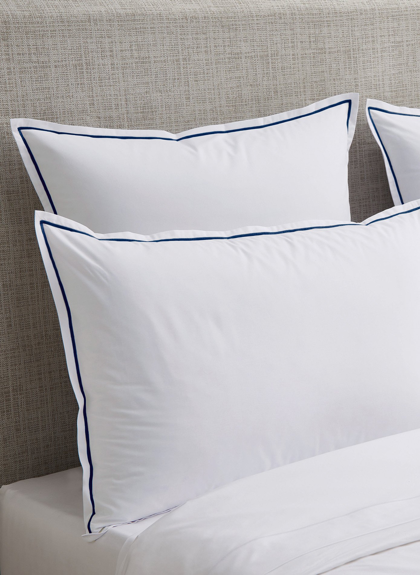 Taie d'oreiller vendôme blanc marine ANNE DE SOLENE Blanc