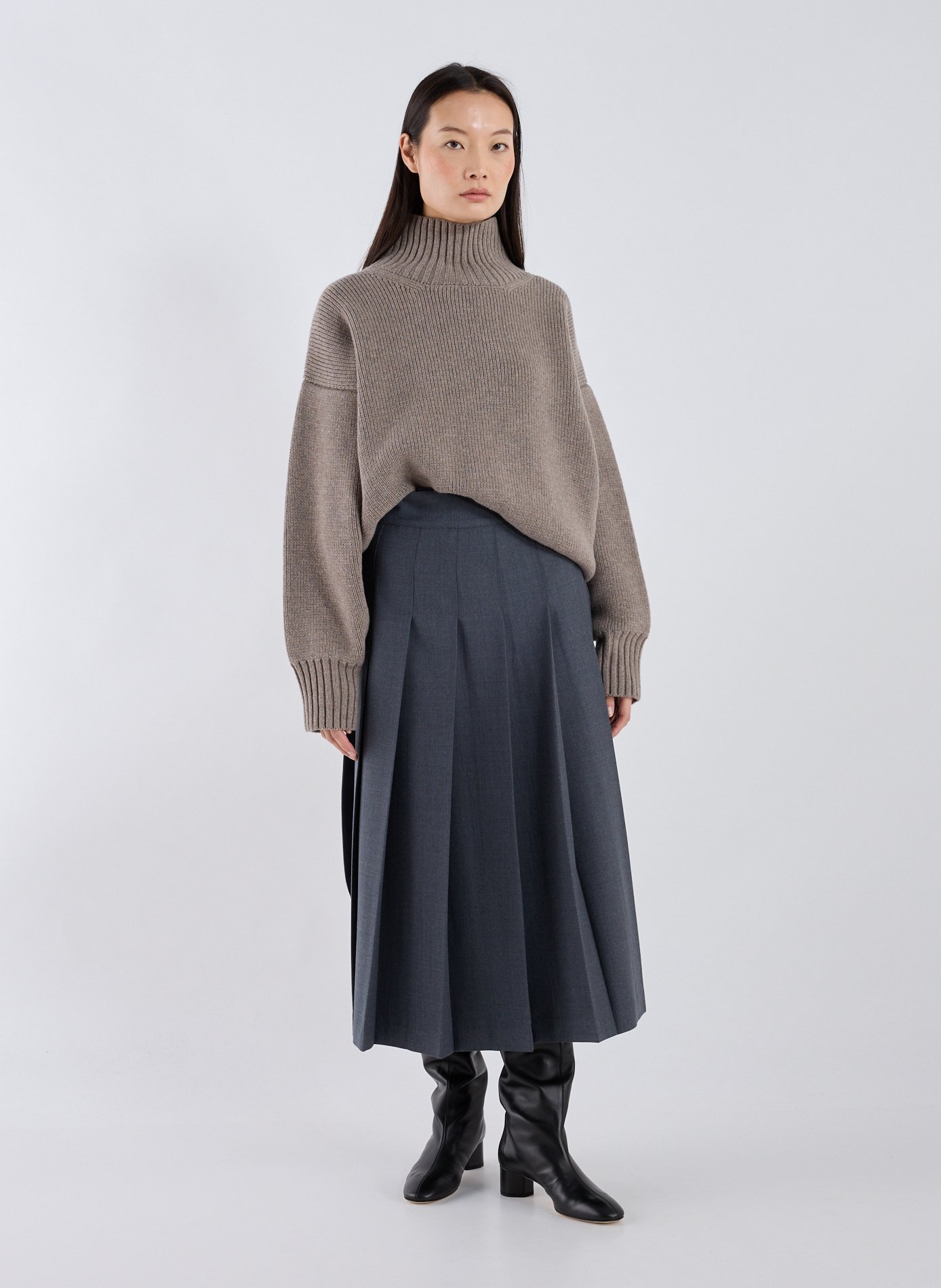 Pull col roulé en laine ROHE FRAMES Beige