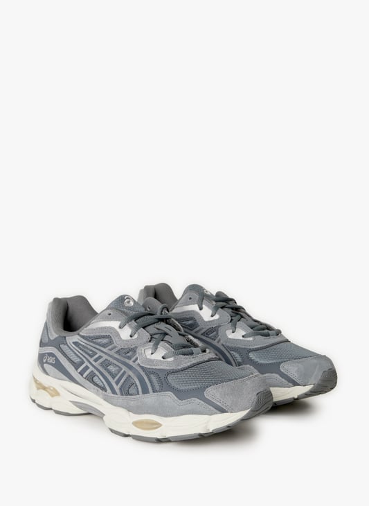 Asics Baskets Compensées En Cuir Mélangé In Gray