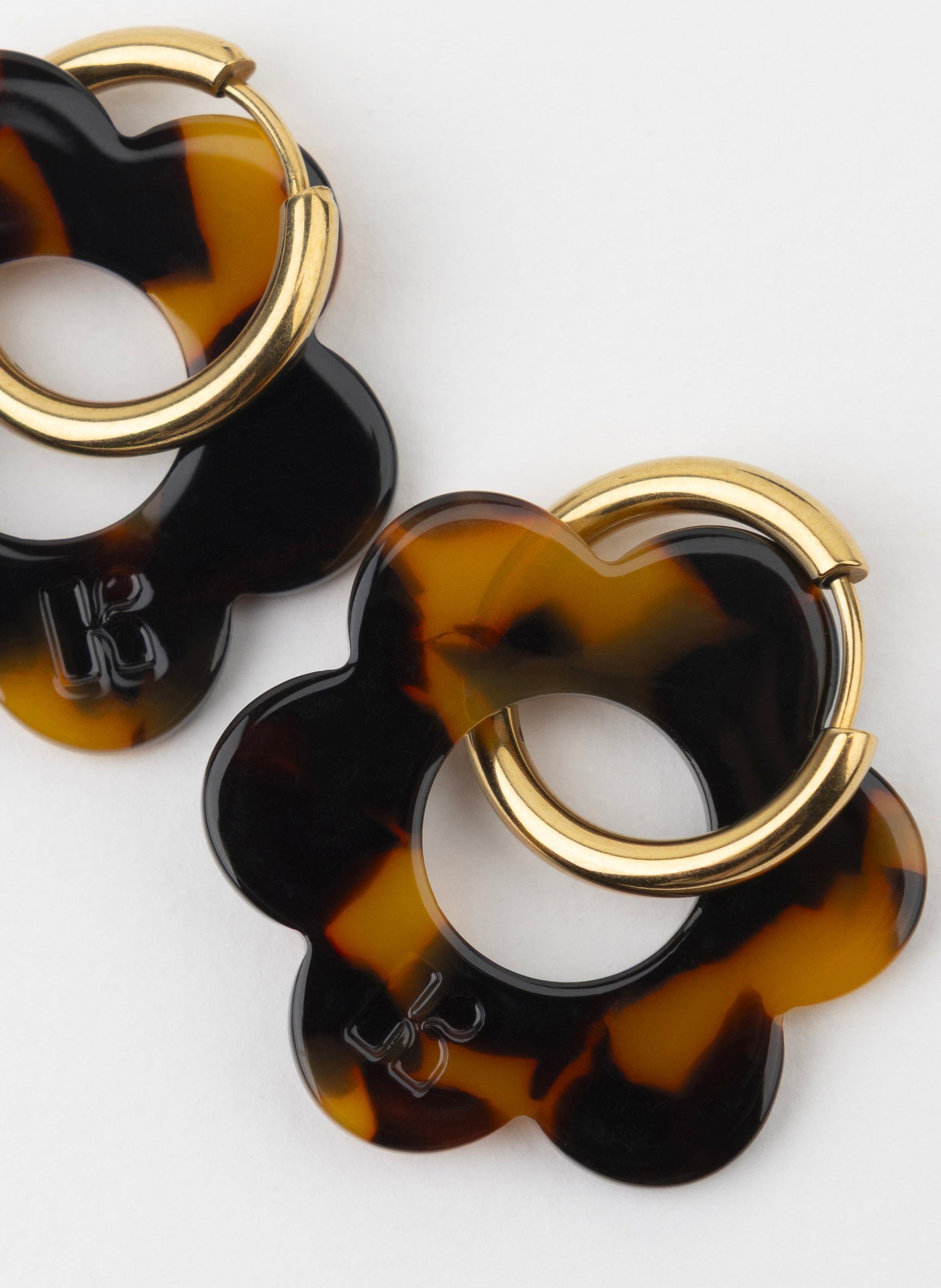 Boucles d'oreilles Maxi Fleurette avec anneaux en acier inoxydable argenté KURAGE GINZA Marron