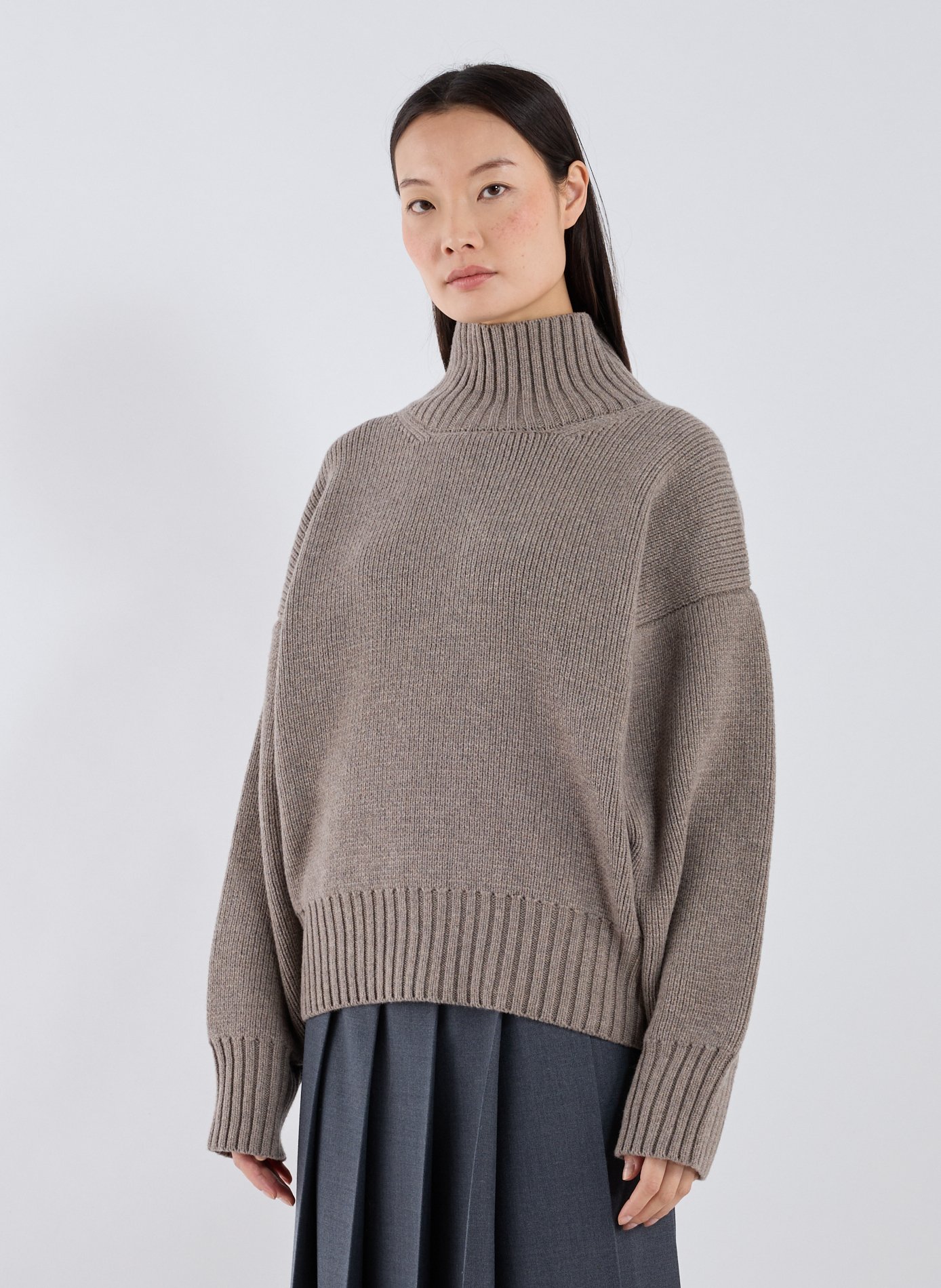 ROHE FRAMES Roll-neck wool Jumper  Beige