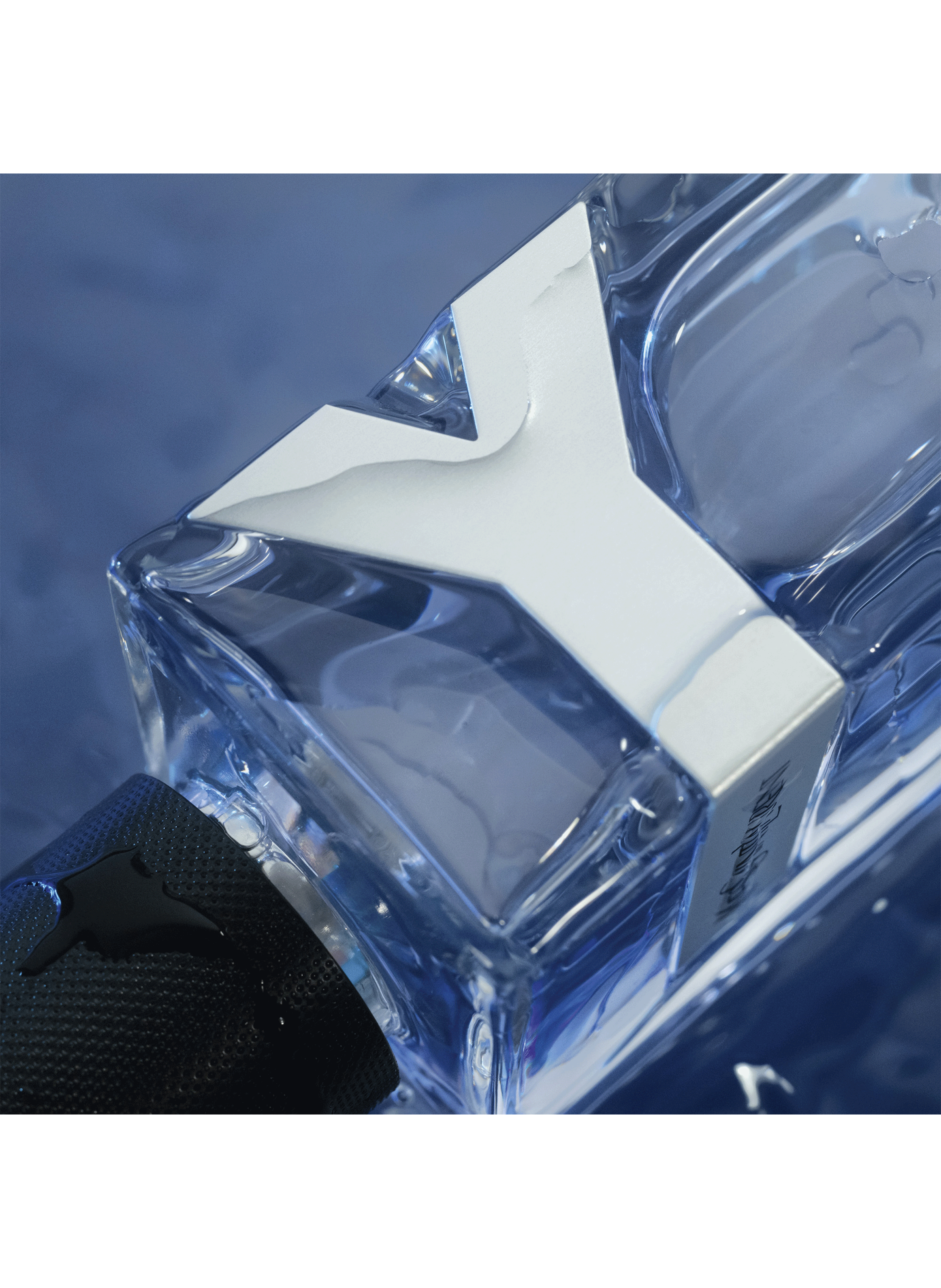 Y eau de toilette YVES SAINT LAURENT No color