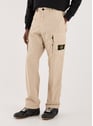 Pantalon cargo uni en coton | Beige by STONE ISLAND STONE ISLAND Pantalon cargo uni en coton | Beige