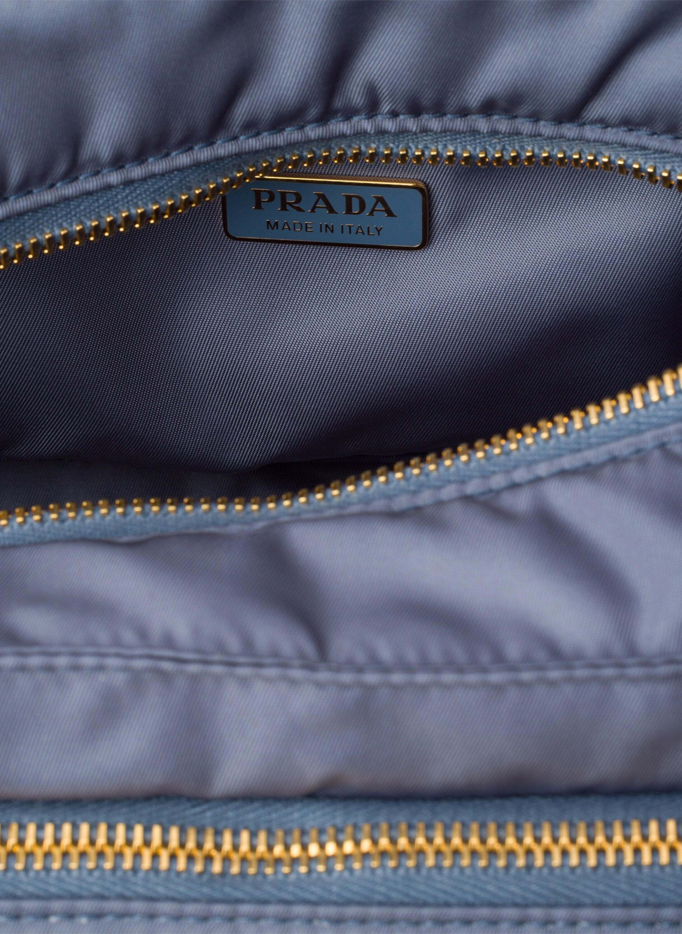 Sac porté épaule  prada explore en re-nylon moyen PRADA Bleu