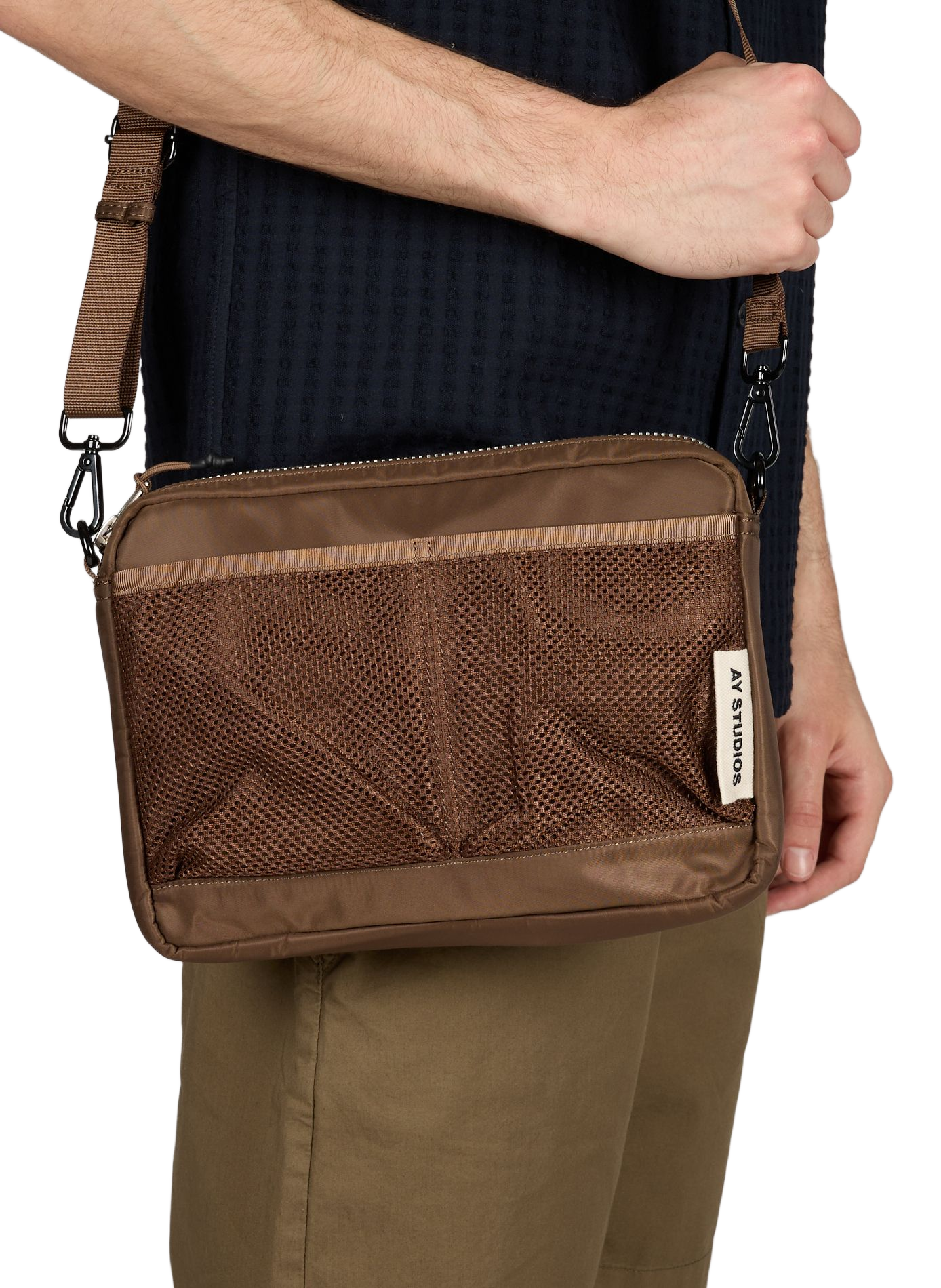 Sac cross body à bandoulière AY STUDIOS Marron