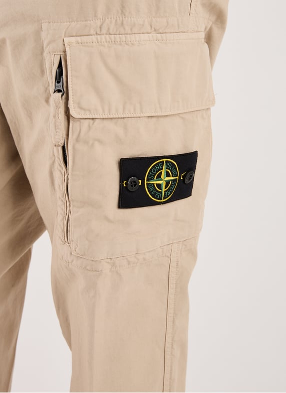 Pantalon cargo uni en coton | Beige by STONE ISLAND Pantalon cargo uni en coton Beige