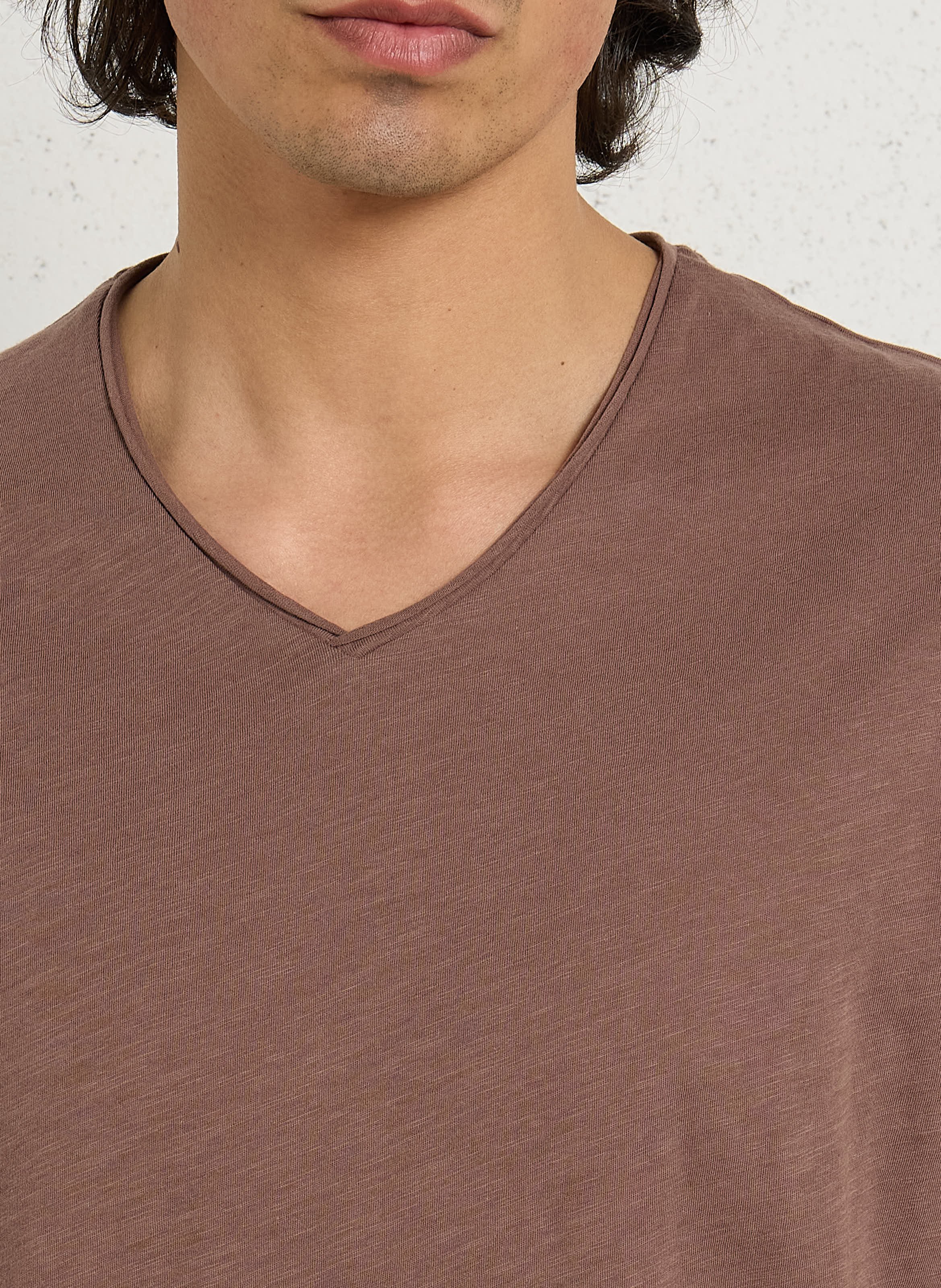 Tee-shirt droit col v en coton IKKS Marron