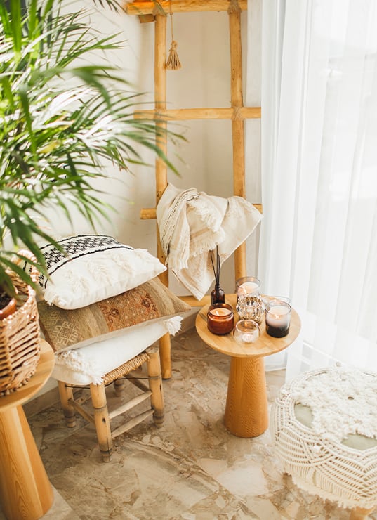 intérieur bohème naturel chaise plaids