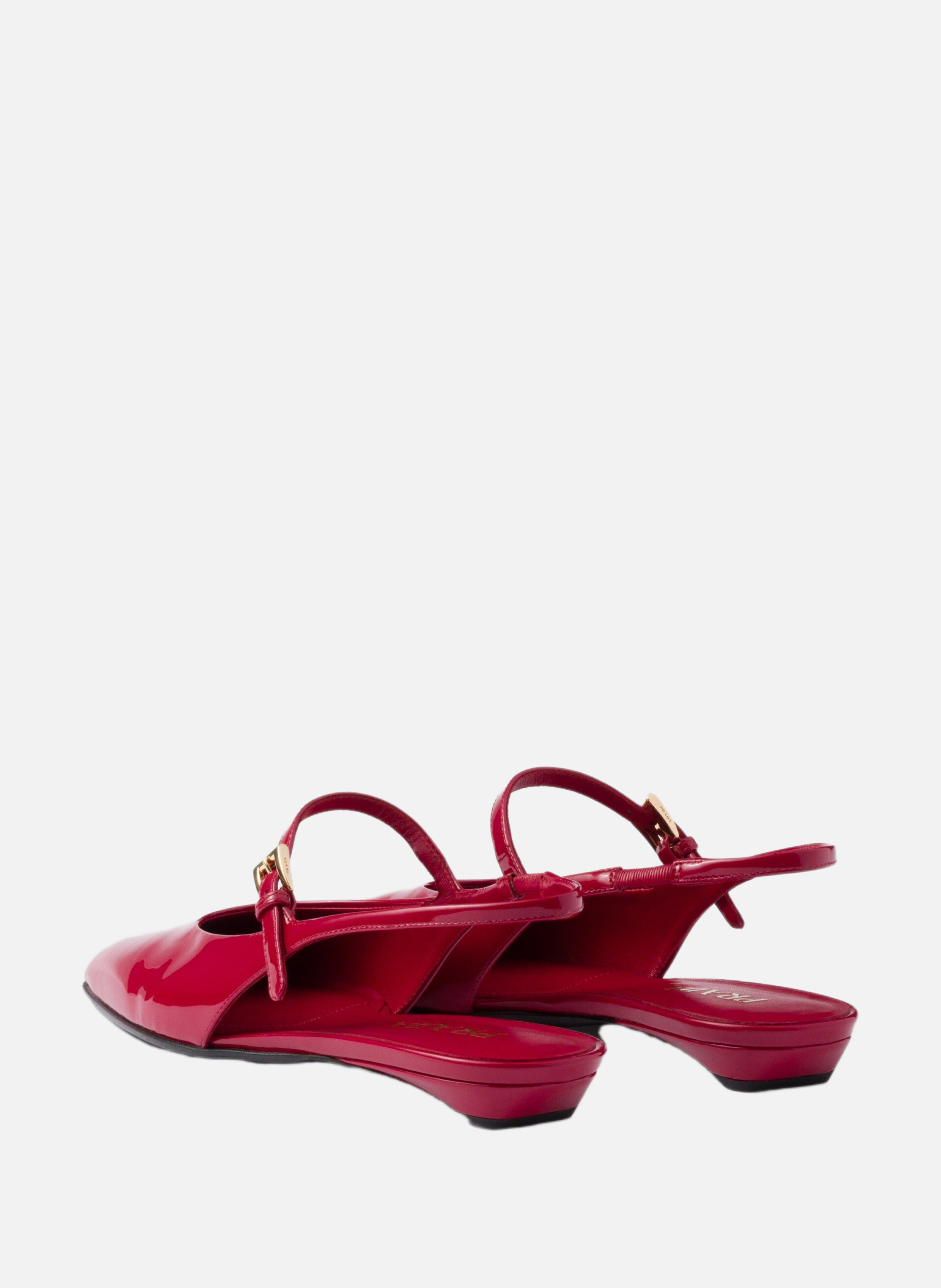 Ballerines à bride arrière en cuir verni PRADA Rouge