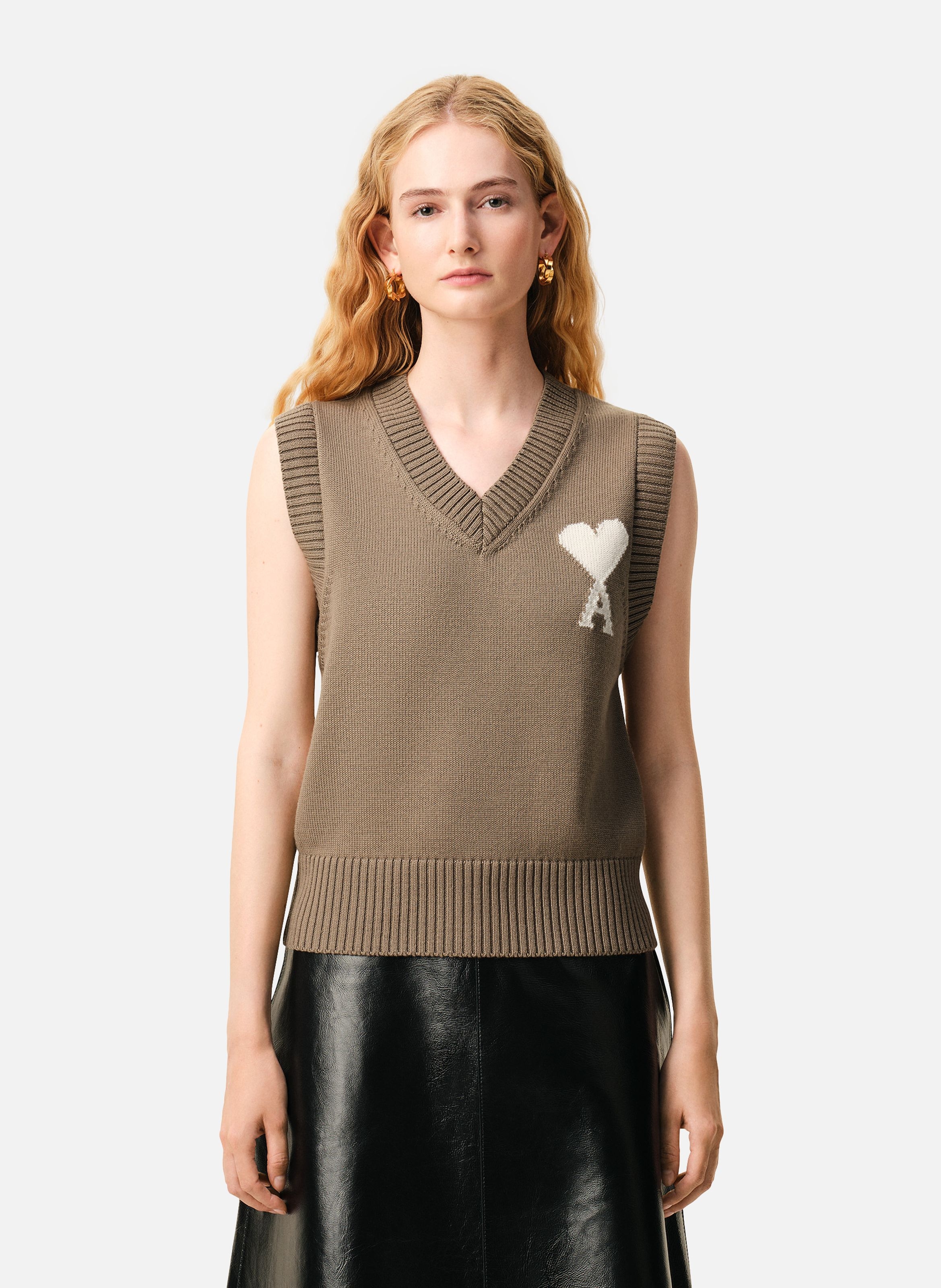 Pull col v sans manches ami de coeur en laine unisexe AMI PARIS Beige