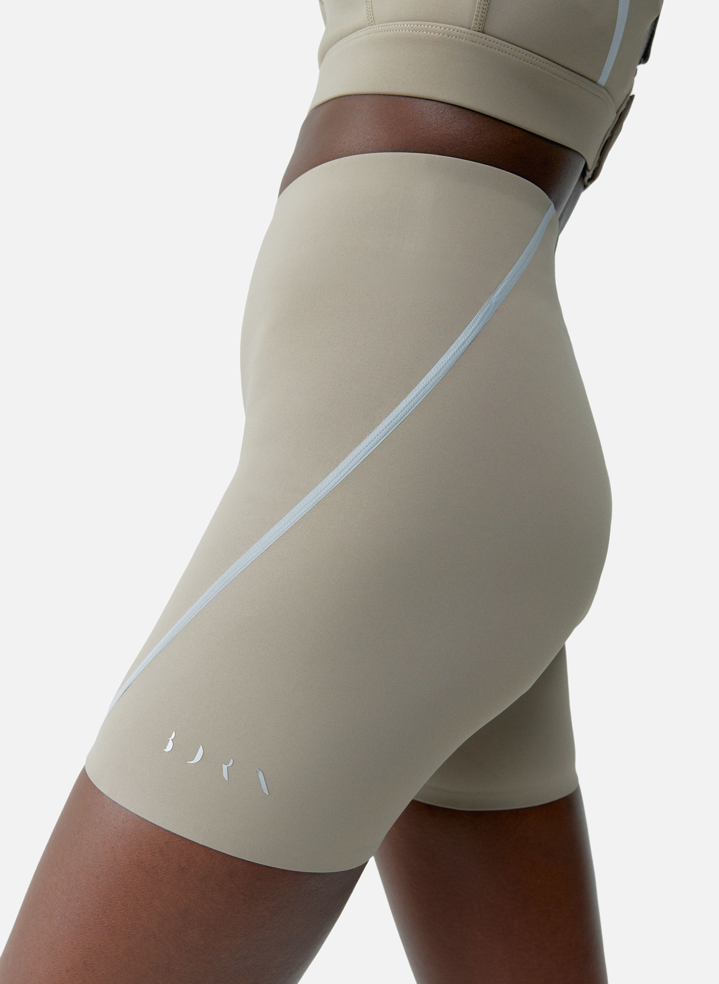 Short sport femme cycliste luna BORN LIVING YOGA Gris